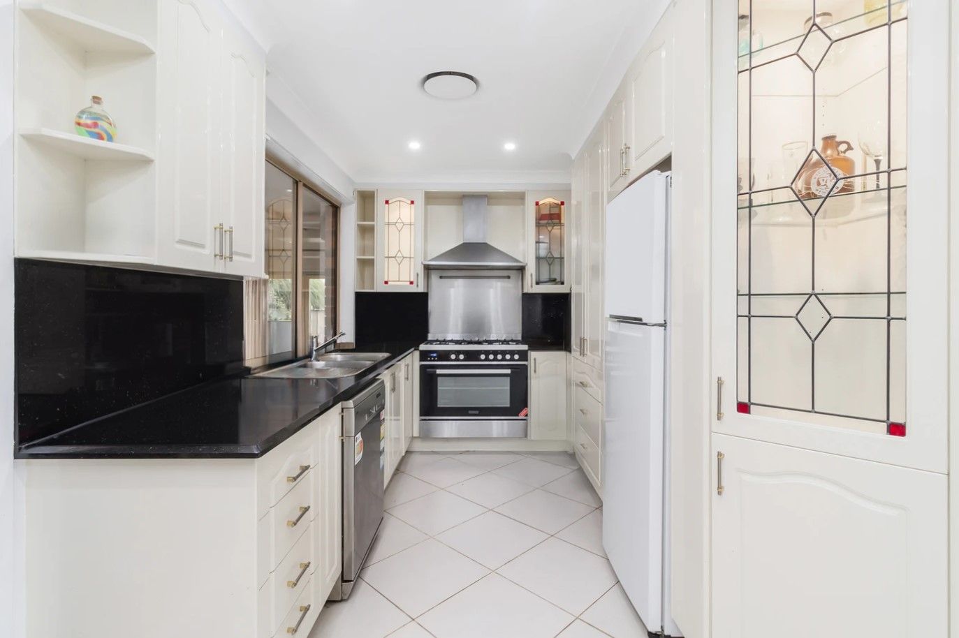 33 Falcon Crescent, Claremont Meadows, NSW 2747