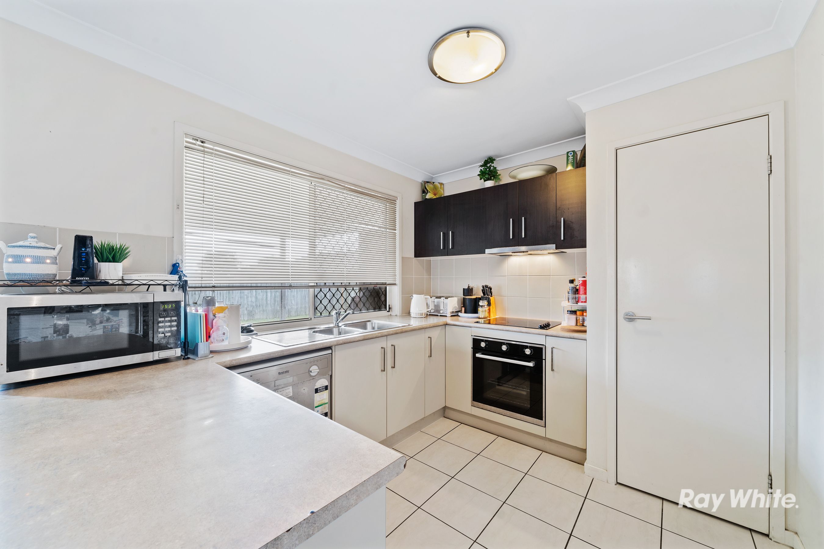 12 Fourth Avenue, Marsden, QLD 4132
