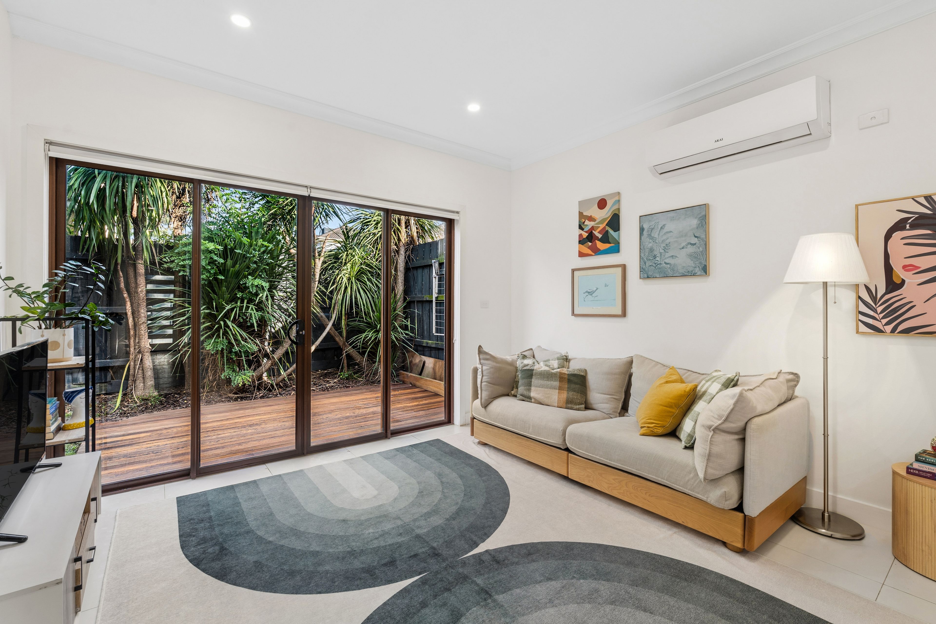 6/16 Elsey Road, Reservoir, VIC 3073