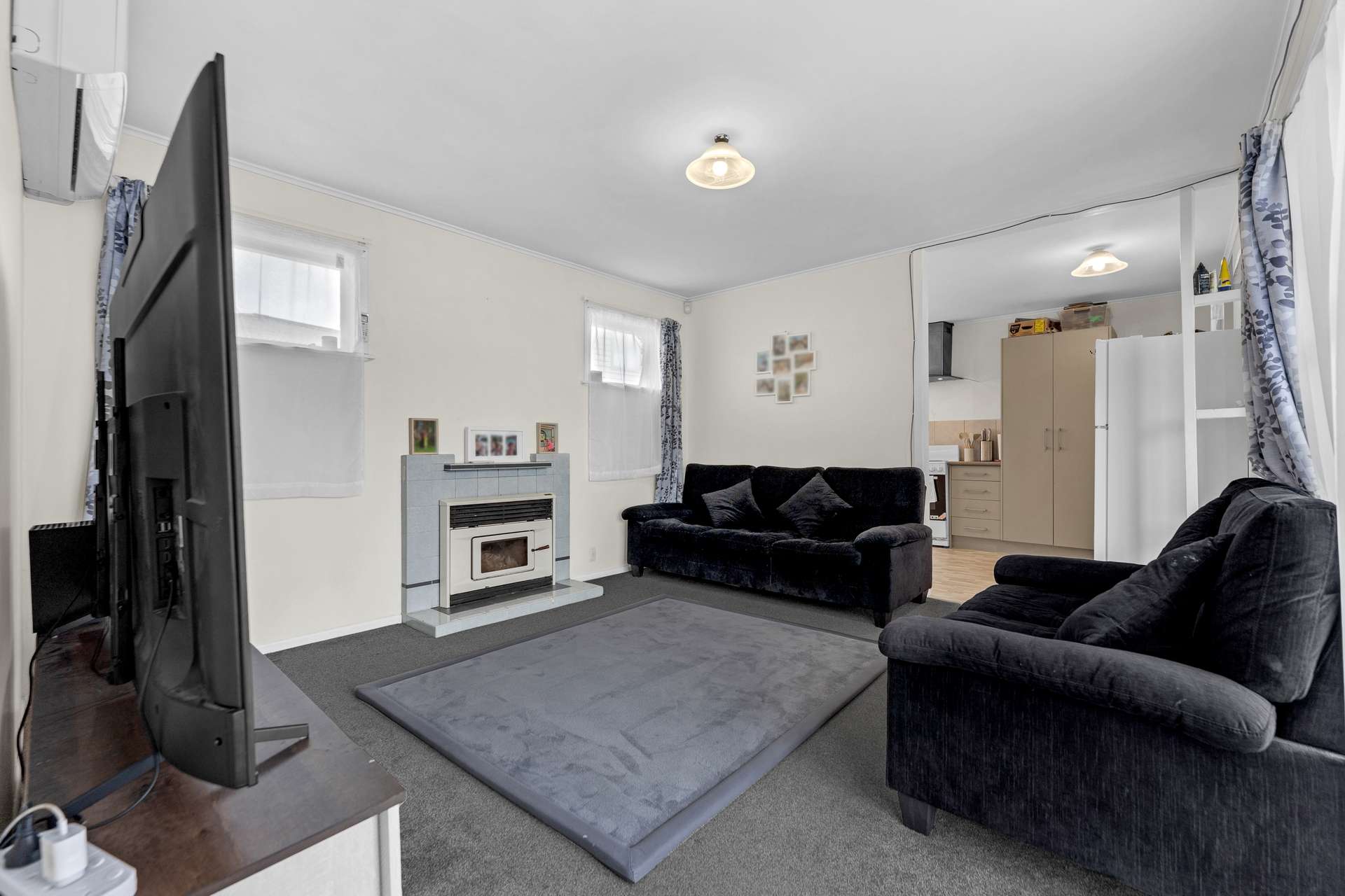 65 Greenmeadows Avenue photo 4
