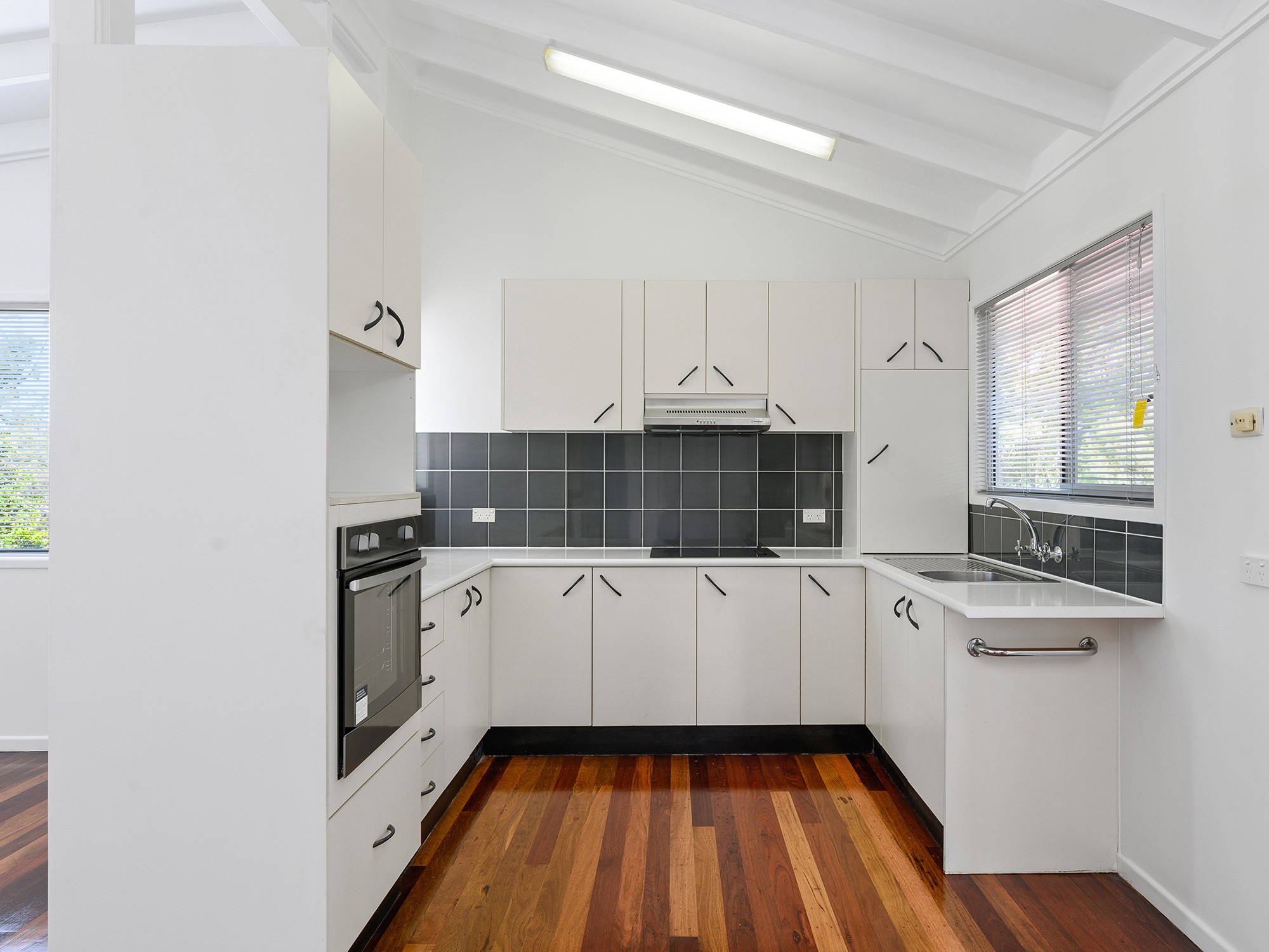 25 Tecoma Street, Kingston, QLD 4114