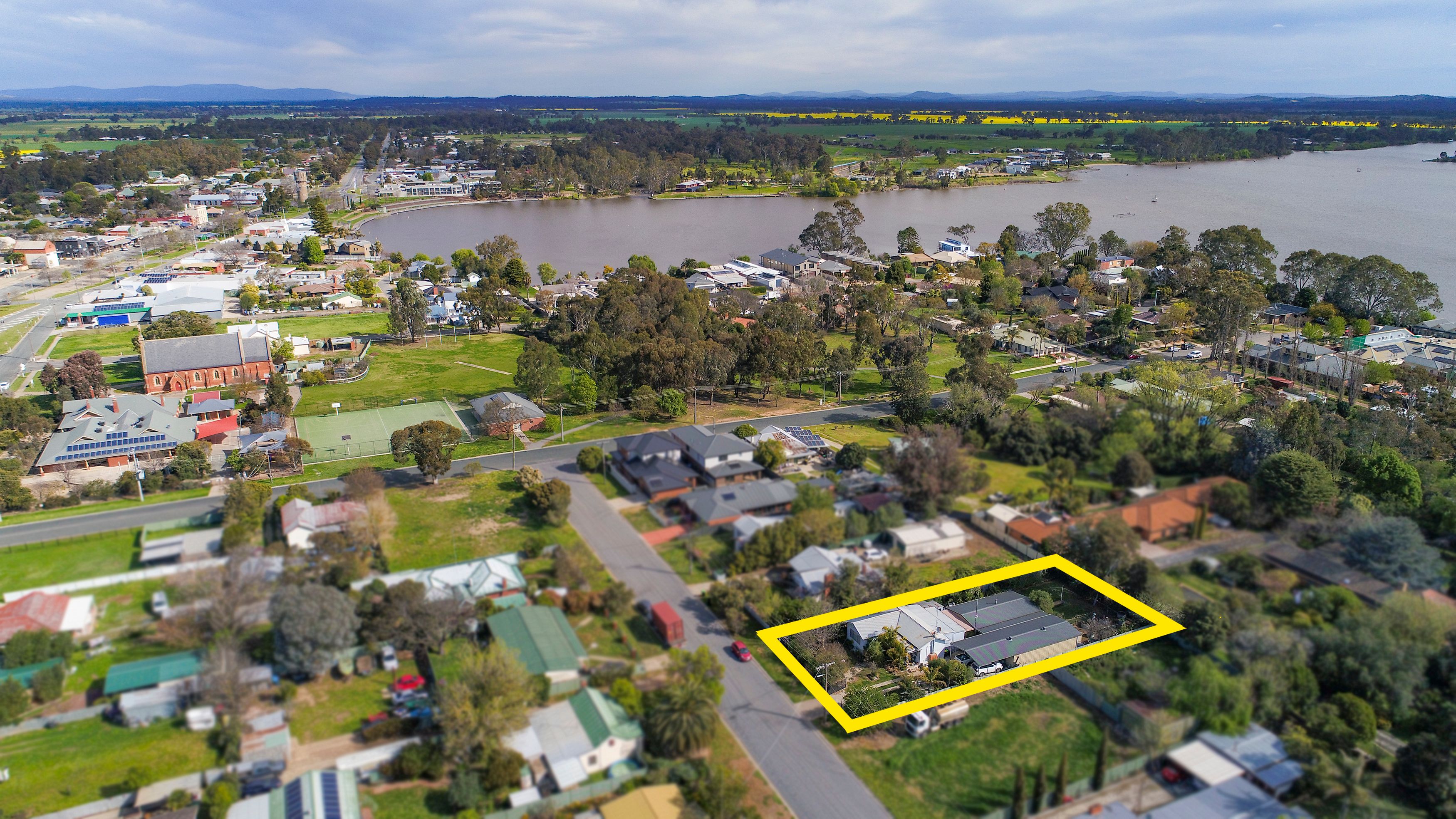 7 Robinson Street, Nagambie VIC 3608