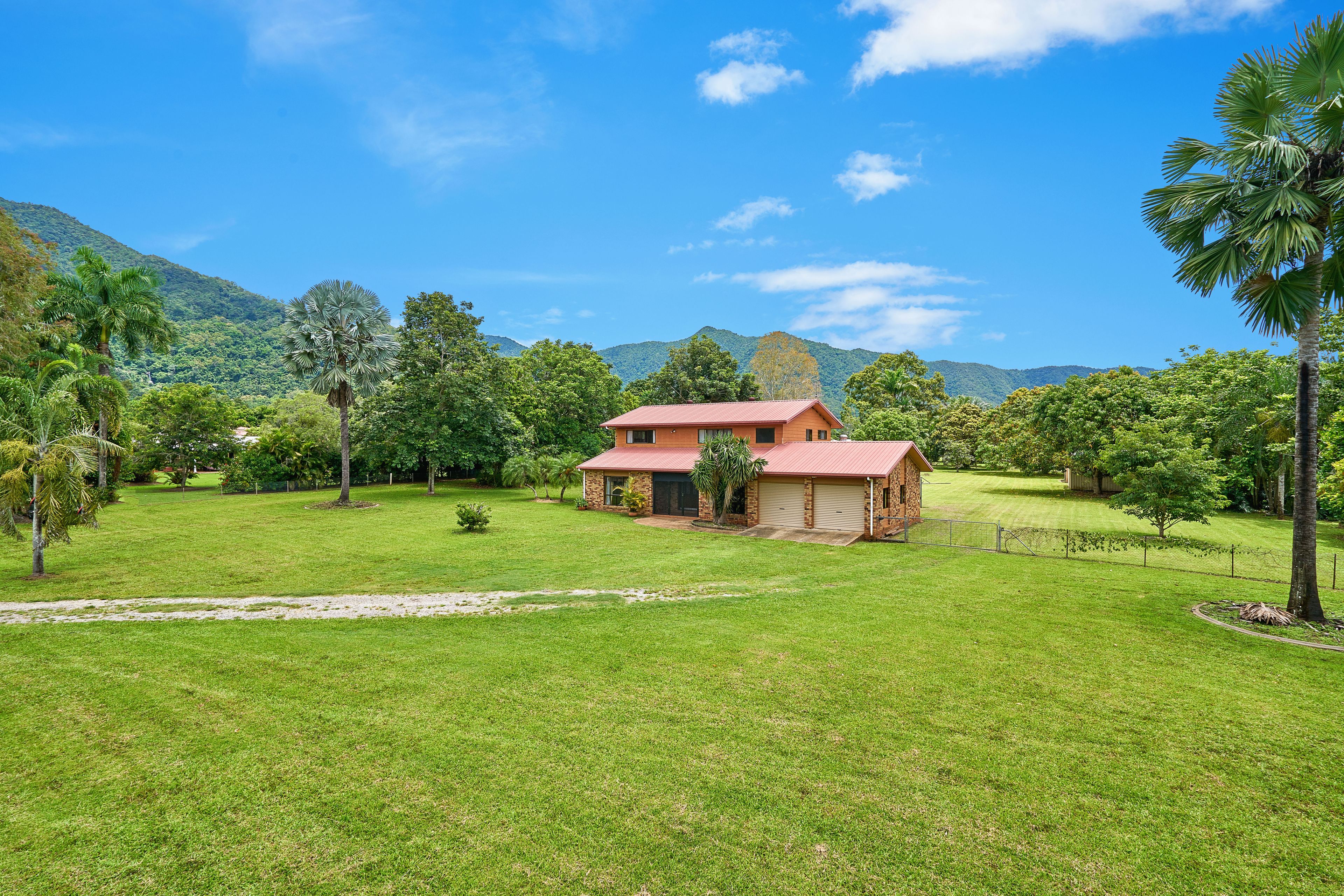 130-132 Wiseman Road, Edmonton, QLD 4869