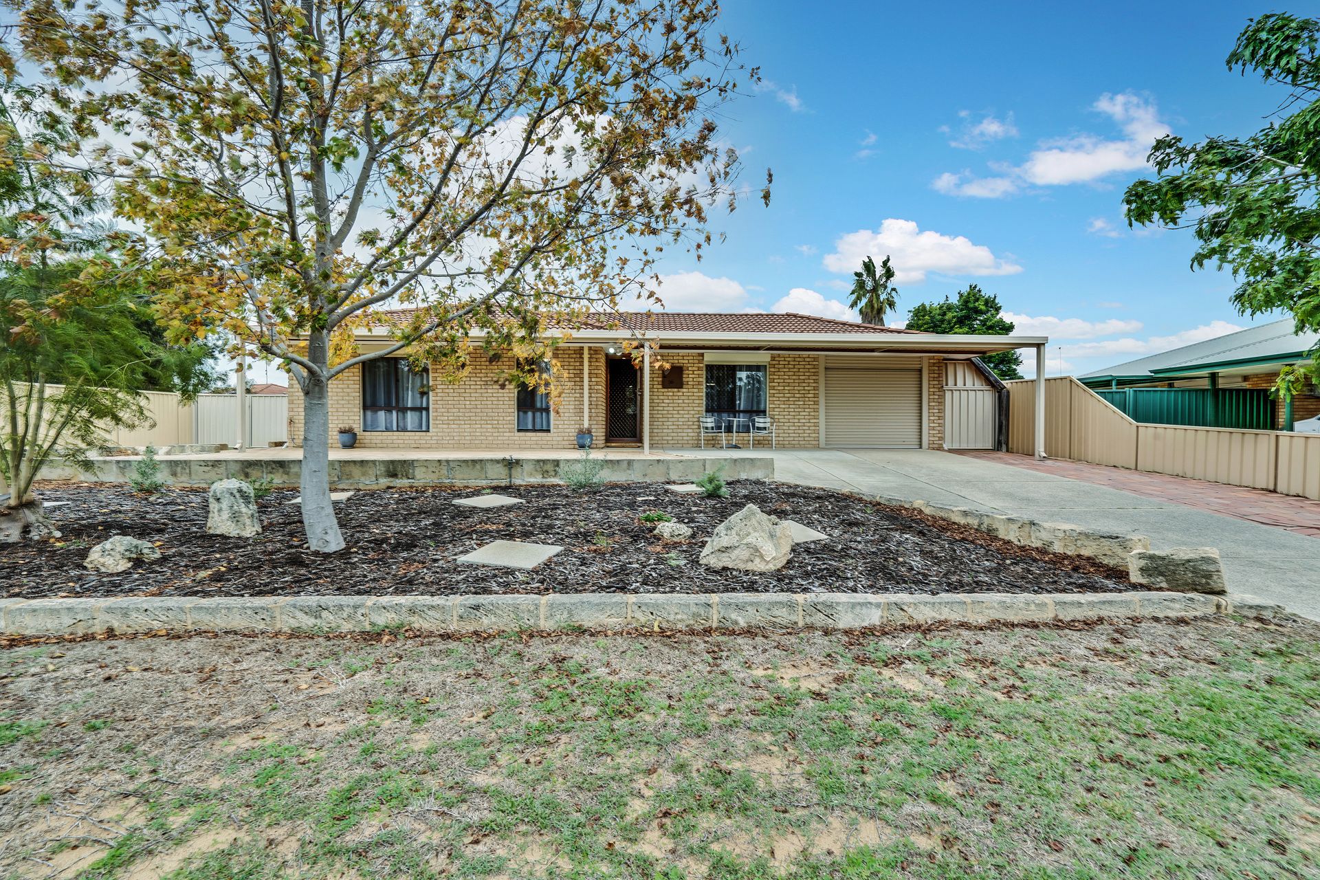 16 Saskatchewan Way, Greenfields, WA 6210