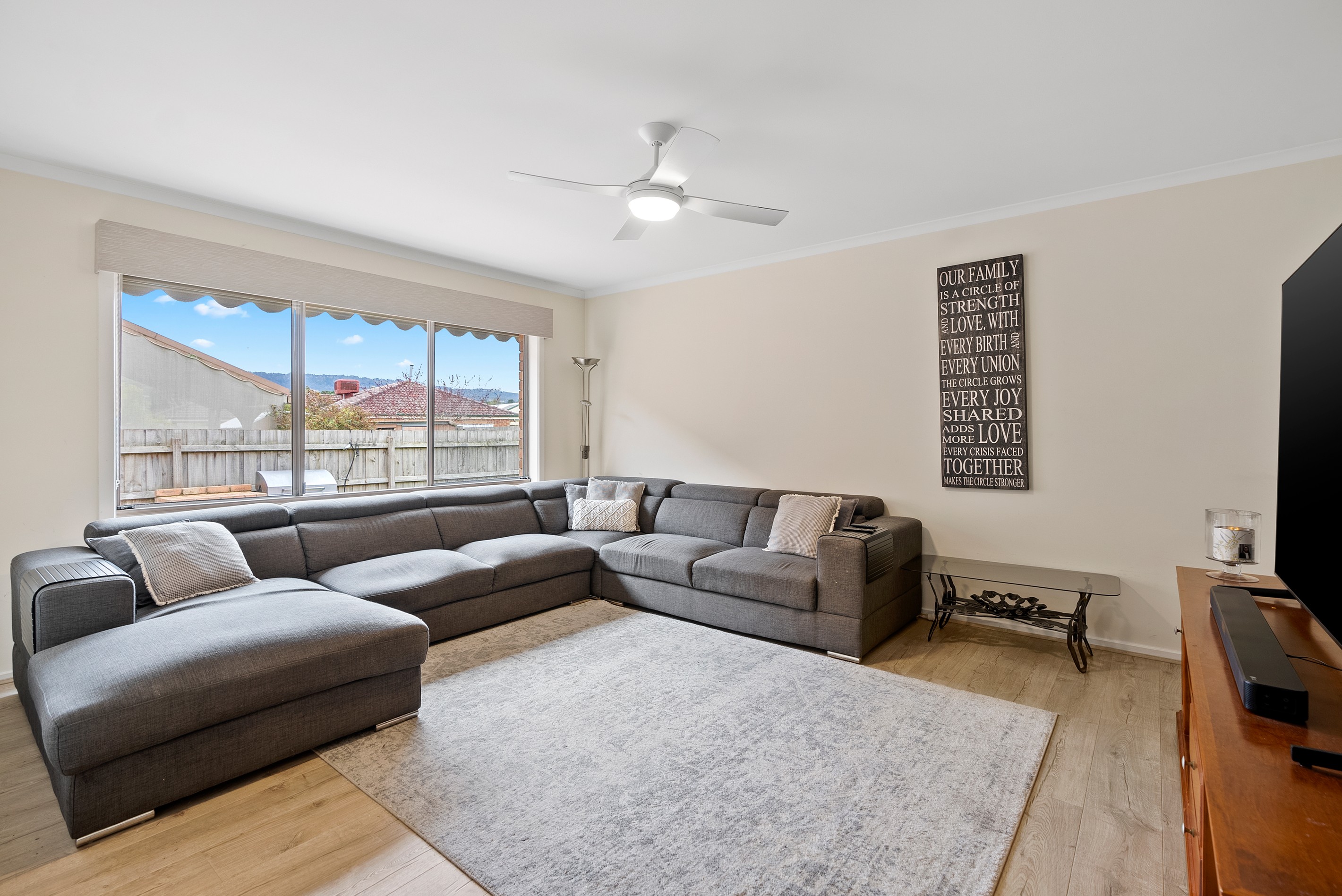 38 Laanecoorie Drive, Lysterfield, VIC 3156