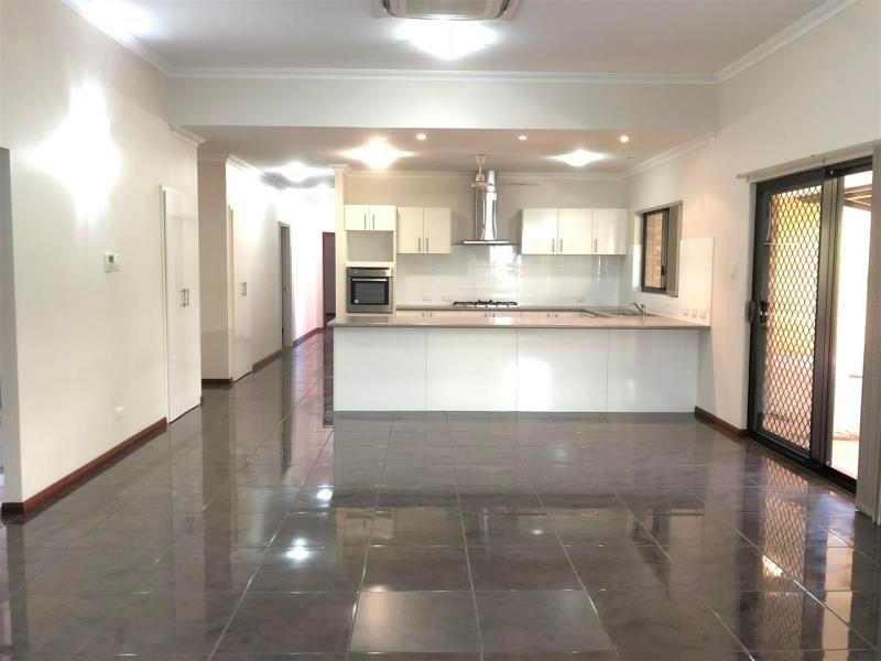 6 Jadura Cresent, Baynton, WA 6714