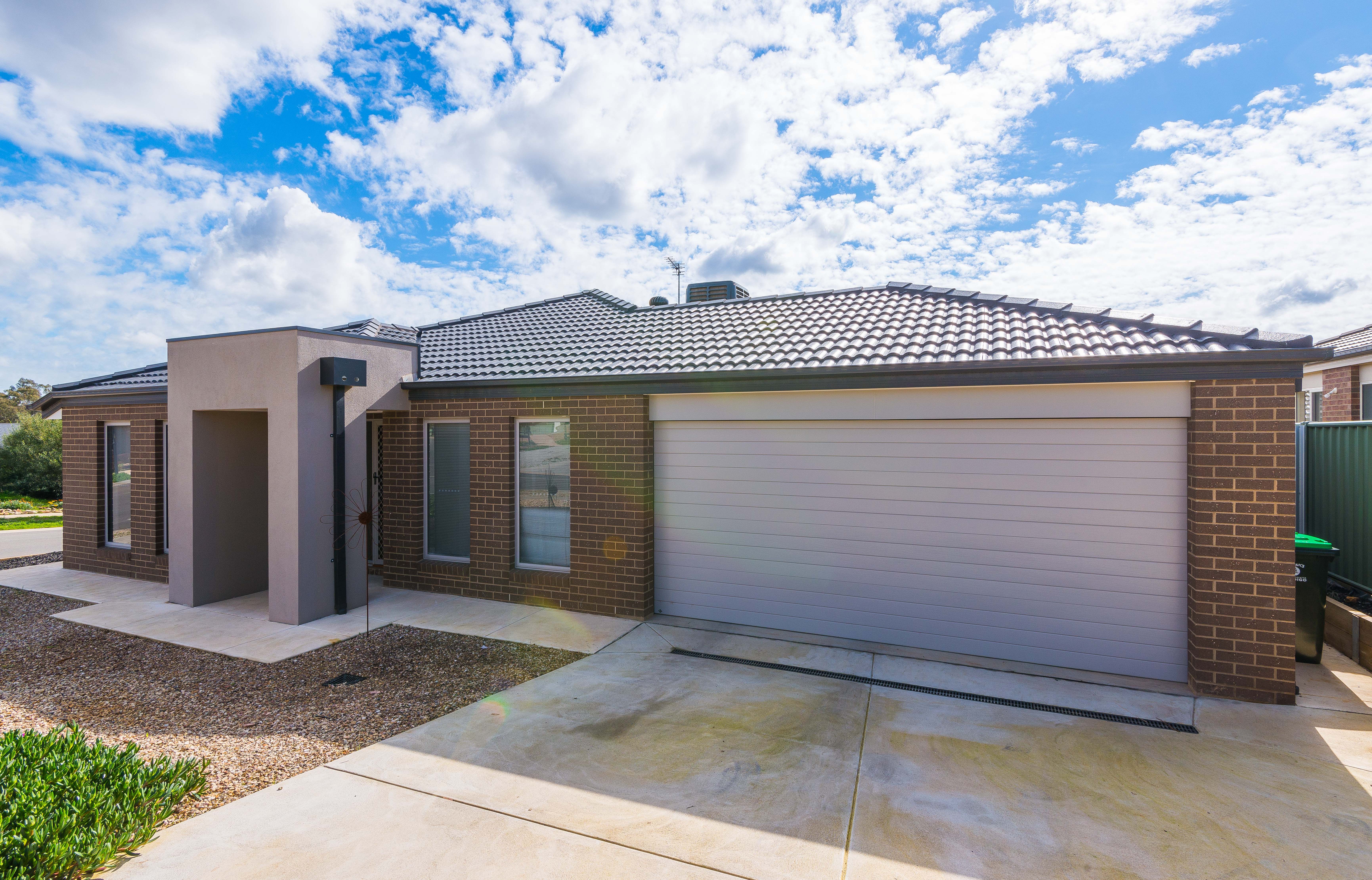 1 Therese Way, Maiden Gully, VIC 3551