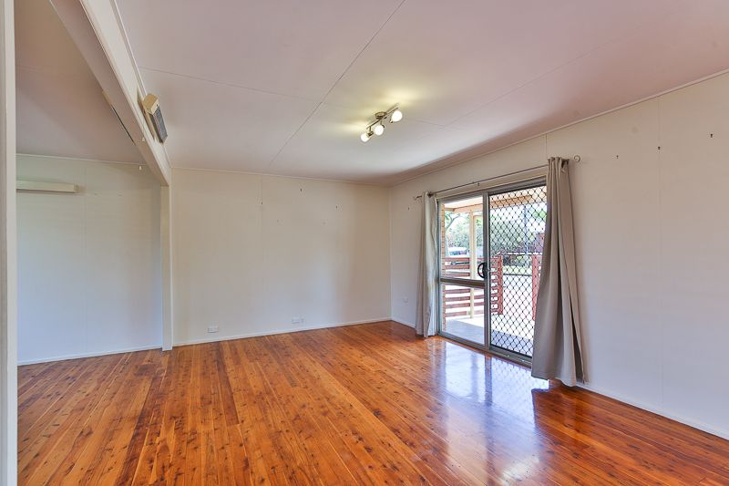 1 Farr Street, Kearneys Spring, QLD 4350