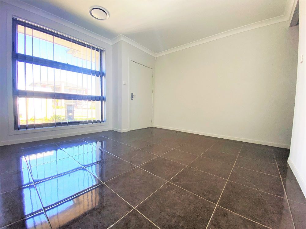98 Buchan Avenue, Edmondson Park, NSW 2174