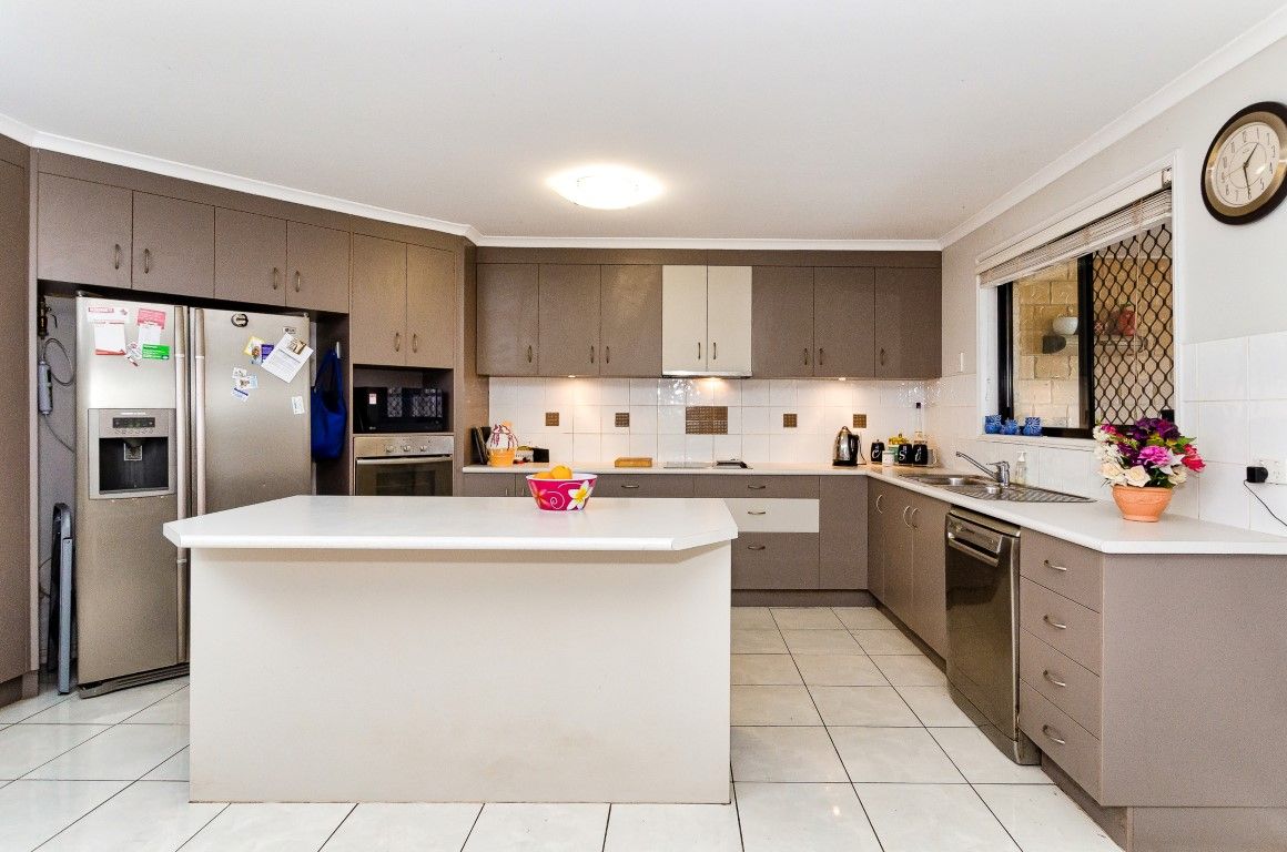 32 Reinaerhoff Crescent, Glen Eden, QLD 4680
