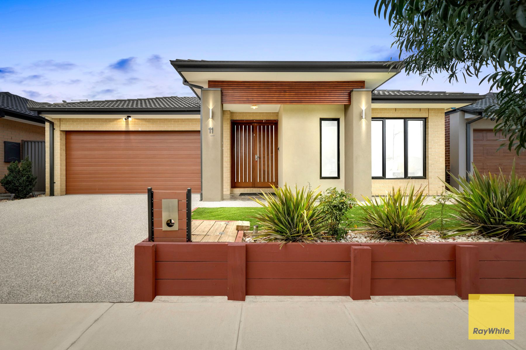 11 Gem Crescent, COBBLEBANK, VIC 3338