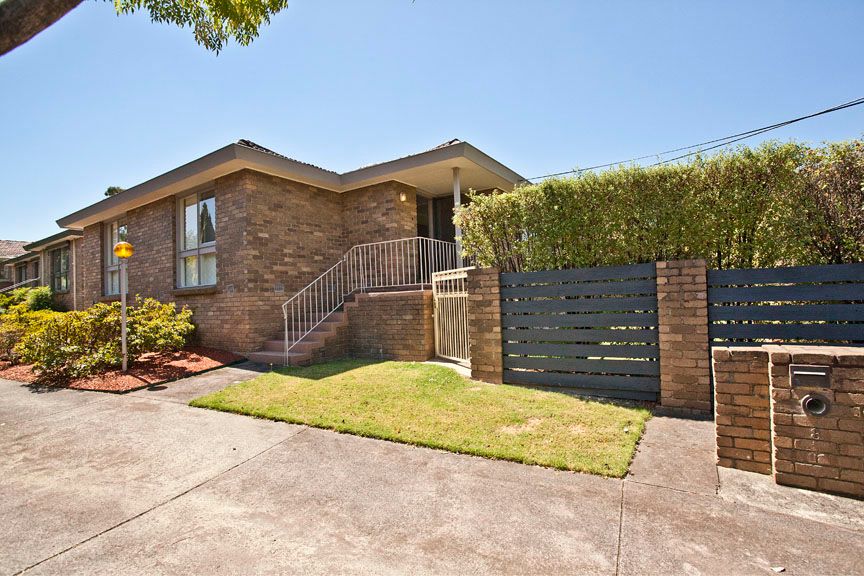 11 Regent Street, Mount Waverley VIC 3149