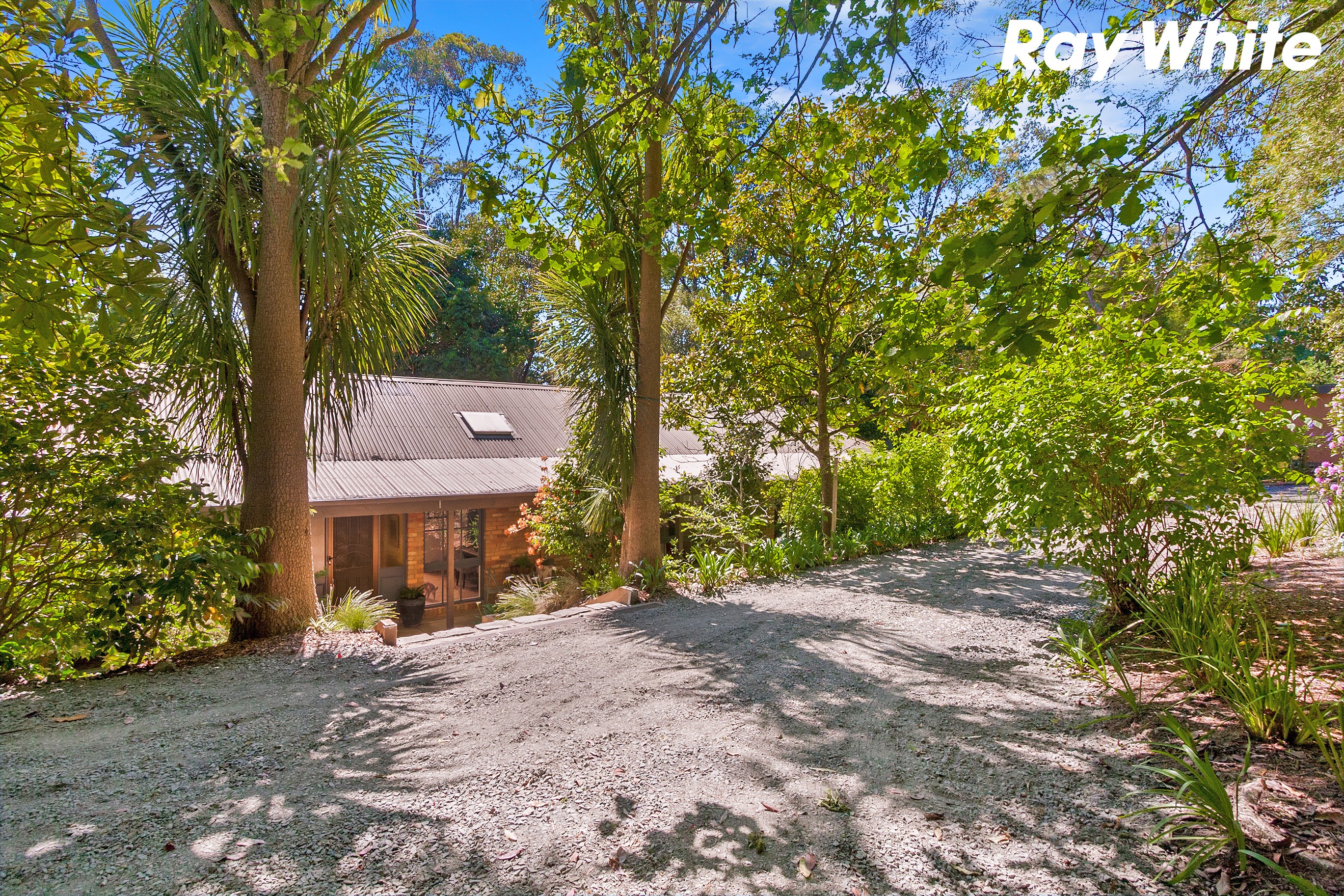 31 First Avenue, Cockatoo, VIC 3781