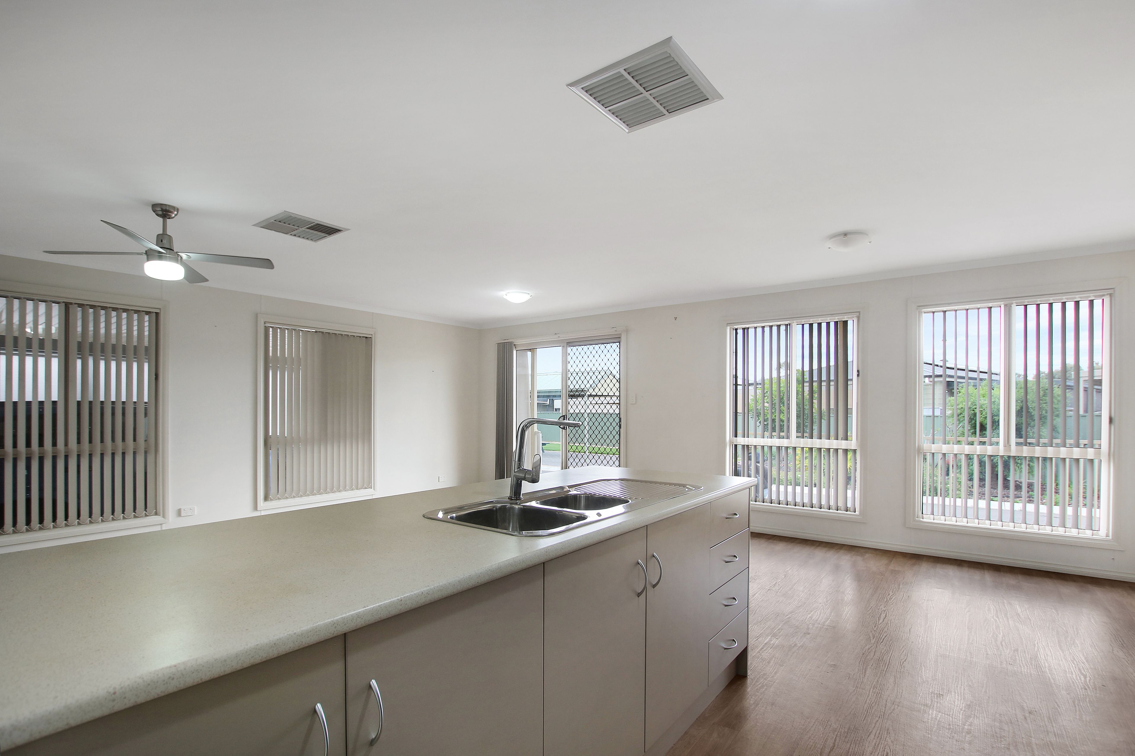 Unit 12/49 Peake Terrace — photo 8 of 24