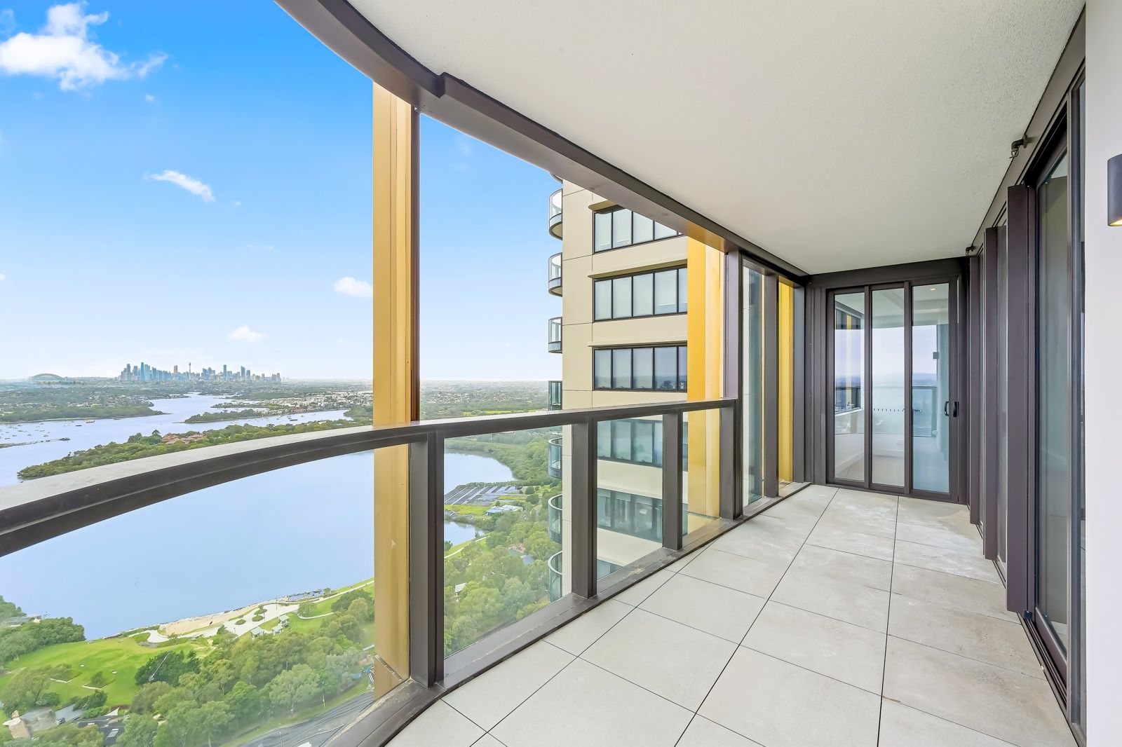 3808/36 Walker Street — photo from Ray White Rhodes