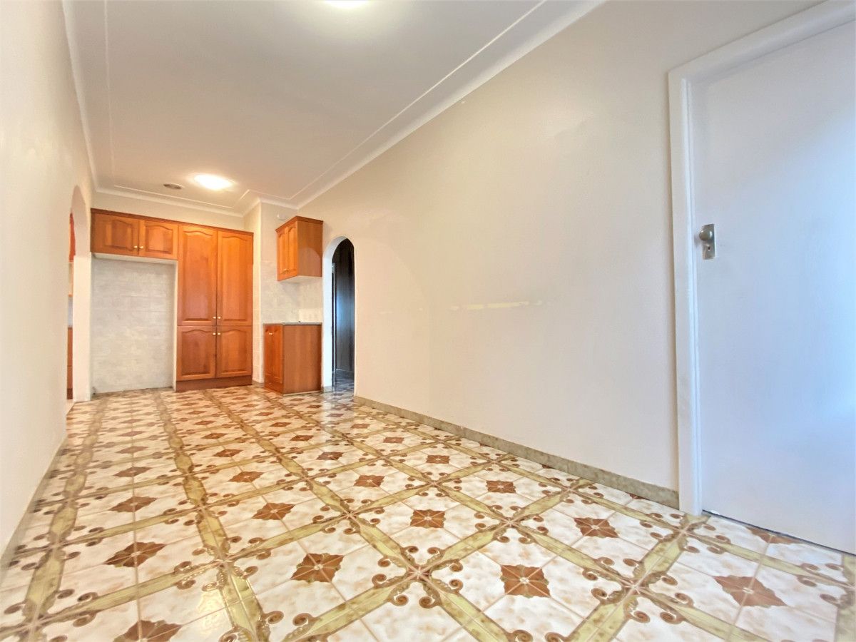 20 Waratah Street — photo 3 of 16