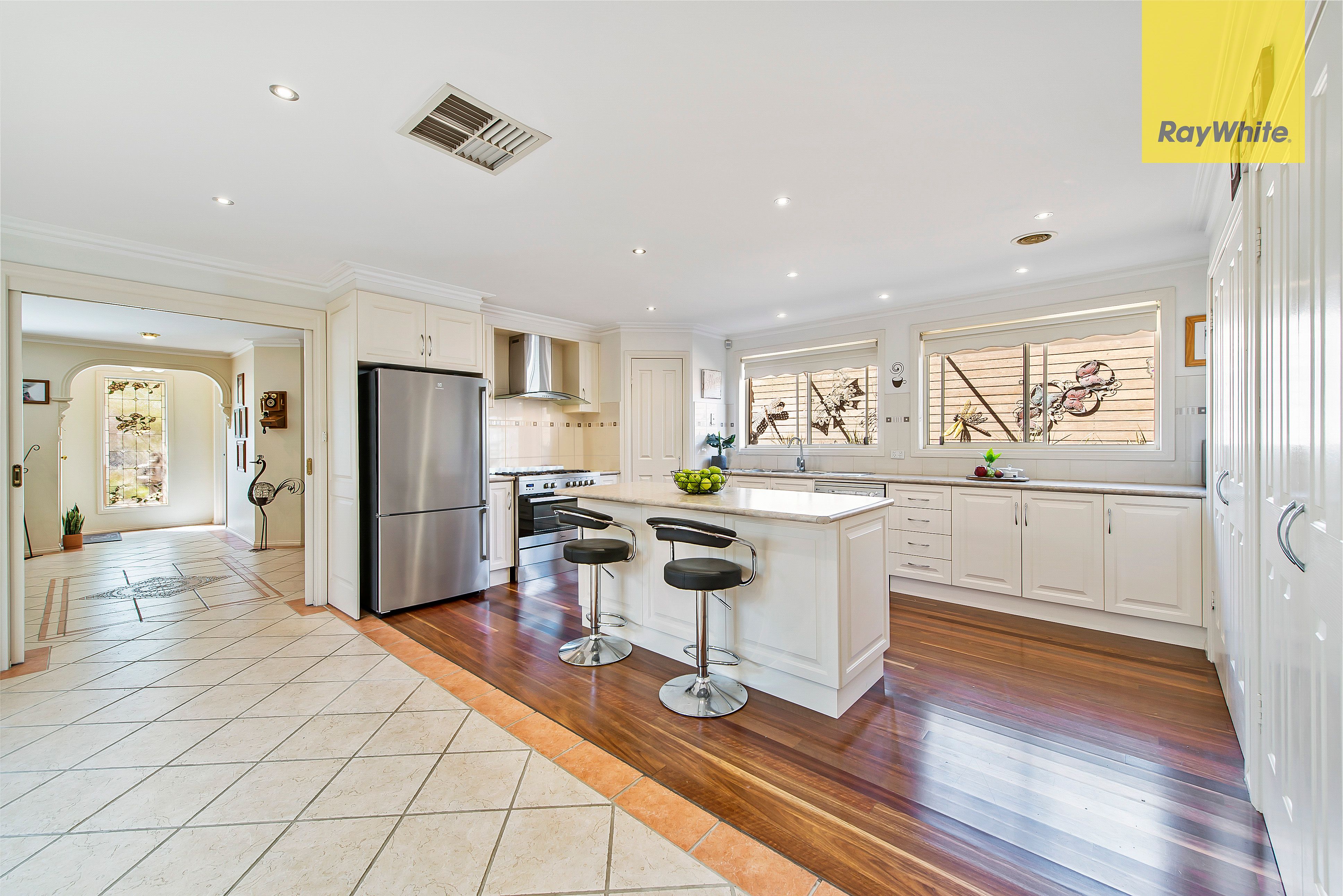 15 Lagarna Drive, Kurunjang, VIC 3337