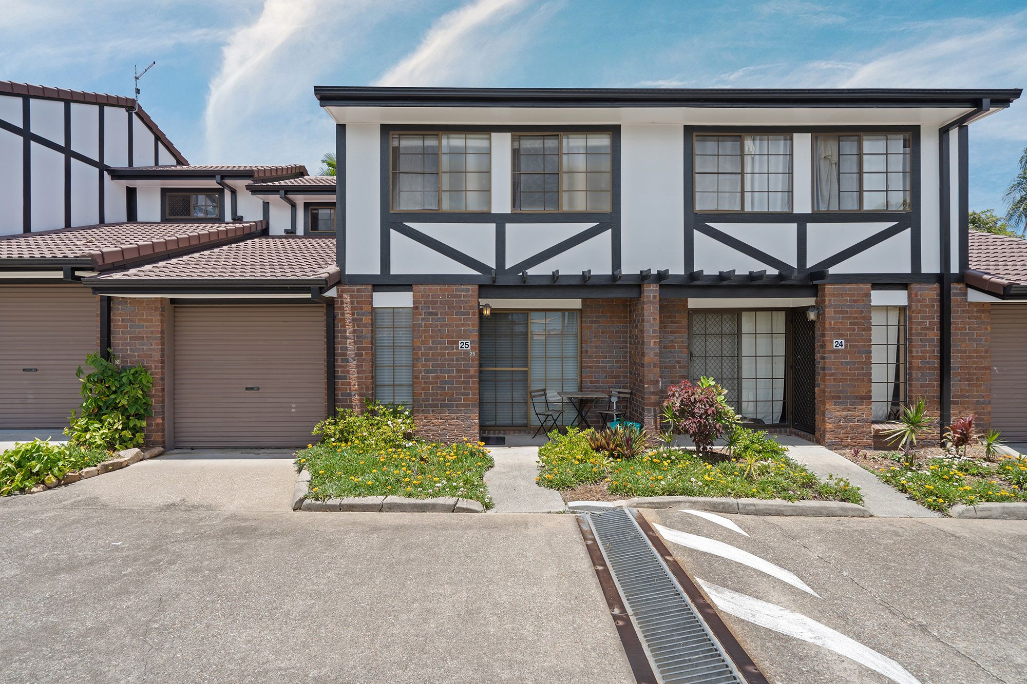 25/190-192 Ewing Road — photo from Ray White Logan City