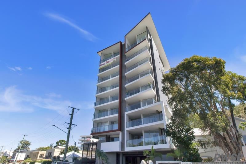 402/30 Brighton Parade, Southport, QLD 4215