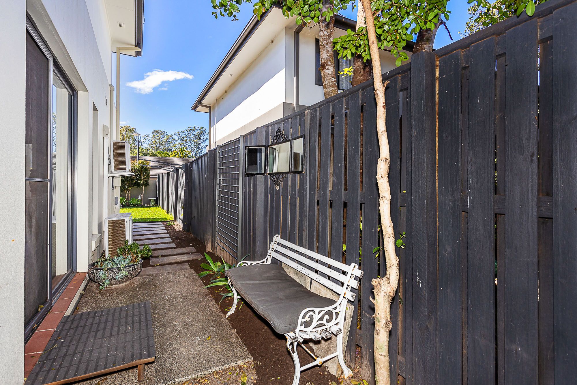 39/24 Jessica Drive — photo 16 of 22