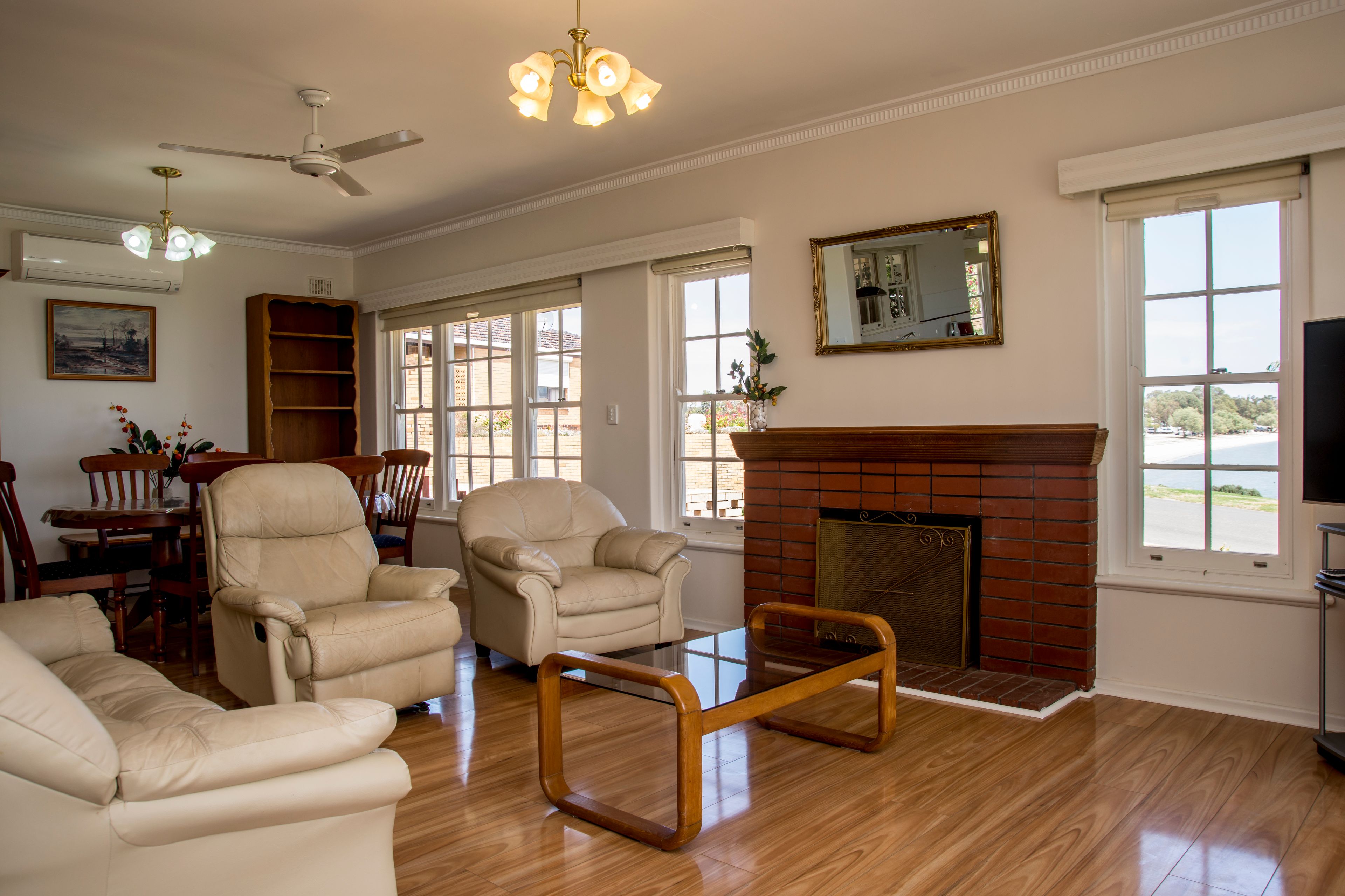 17 Eyre Avenue, Streaky Bay, SA 5680 Holiday Rental Ray White