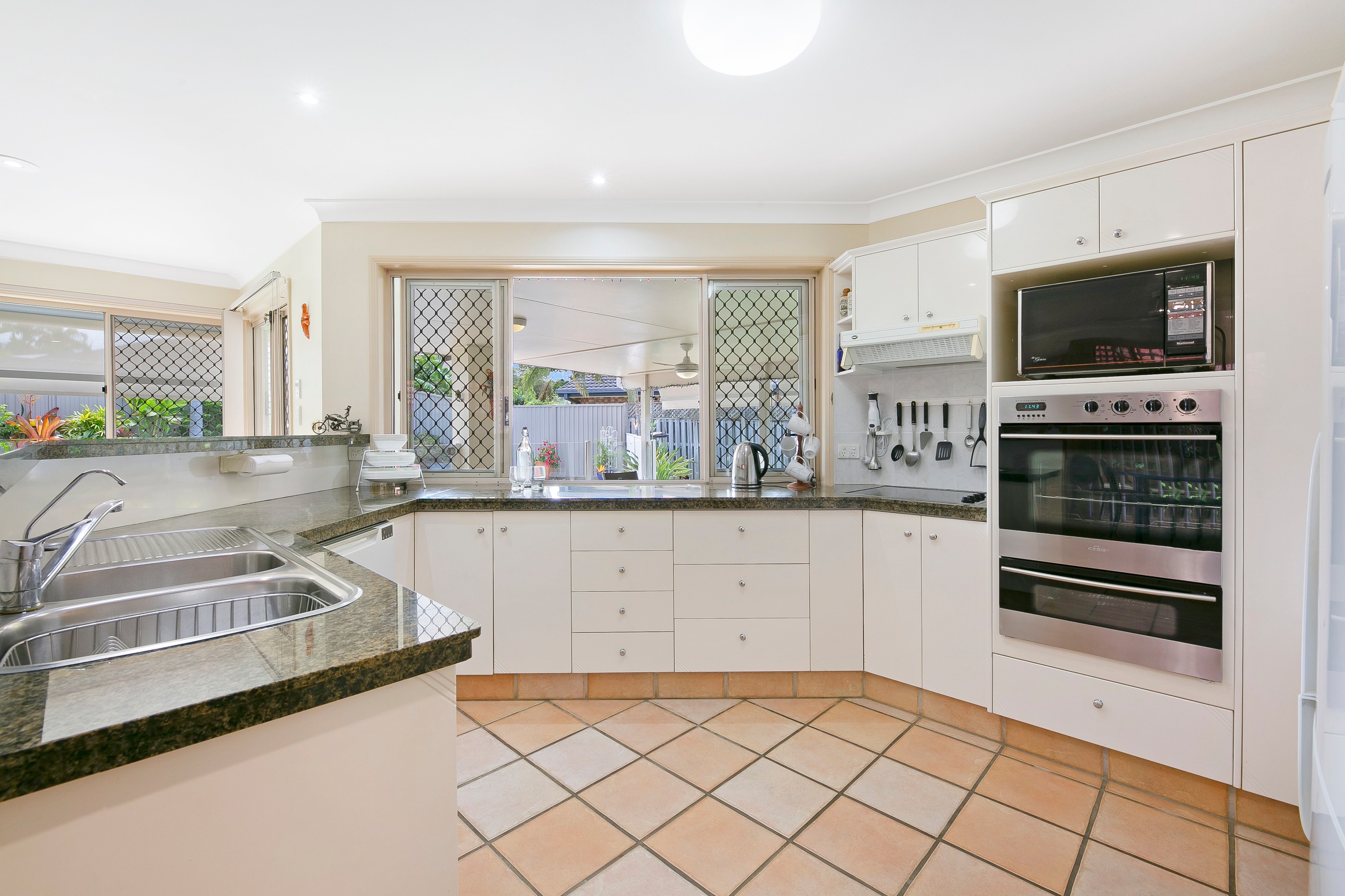 21 Brighton Crescent, Robina, QLD 4226