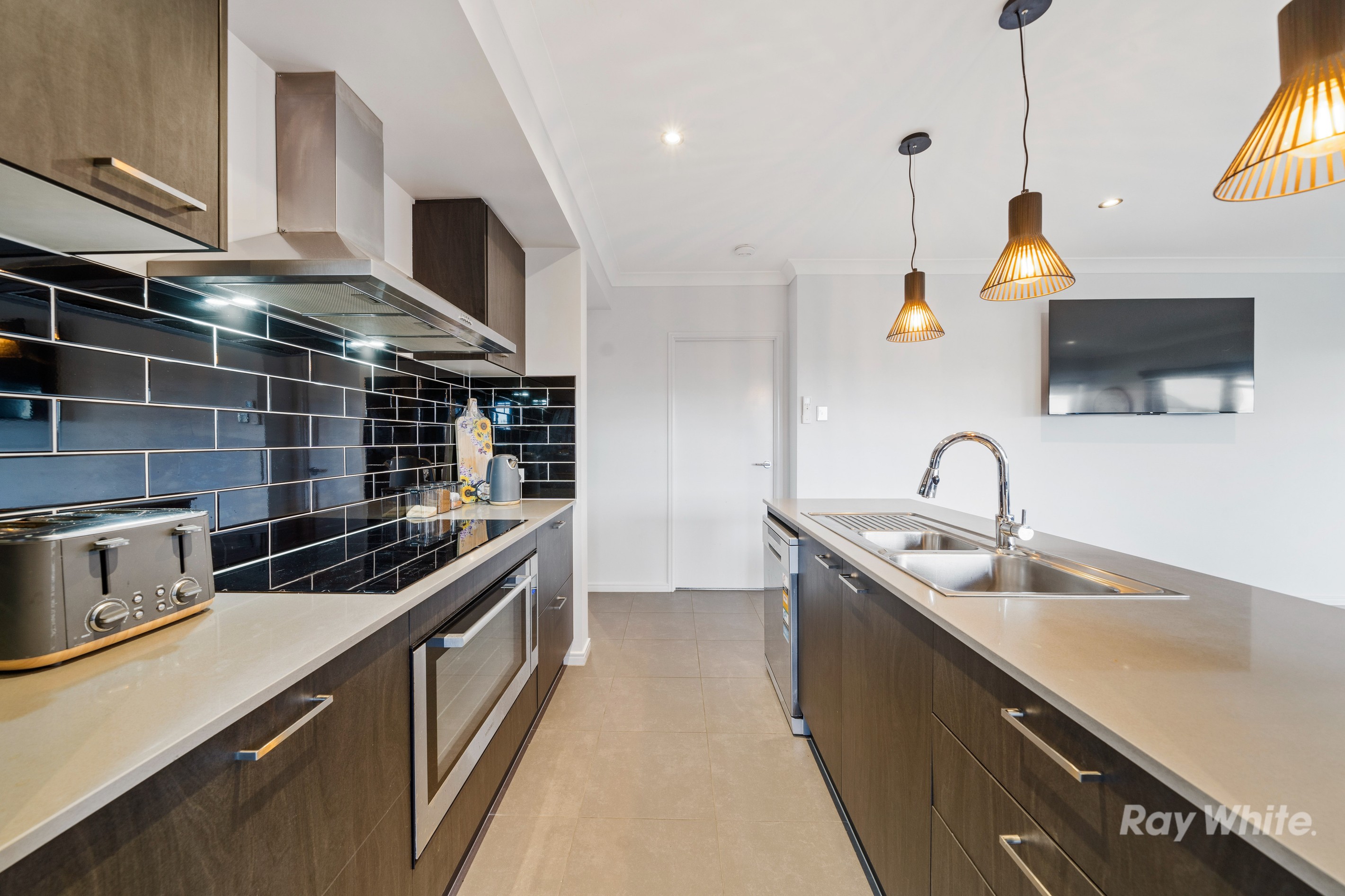44 Hedge Lane, Greenbank, QLD 4124