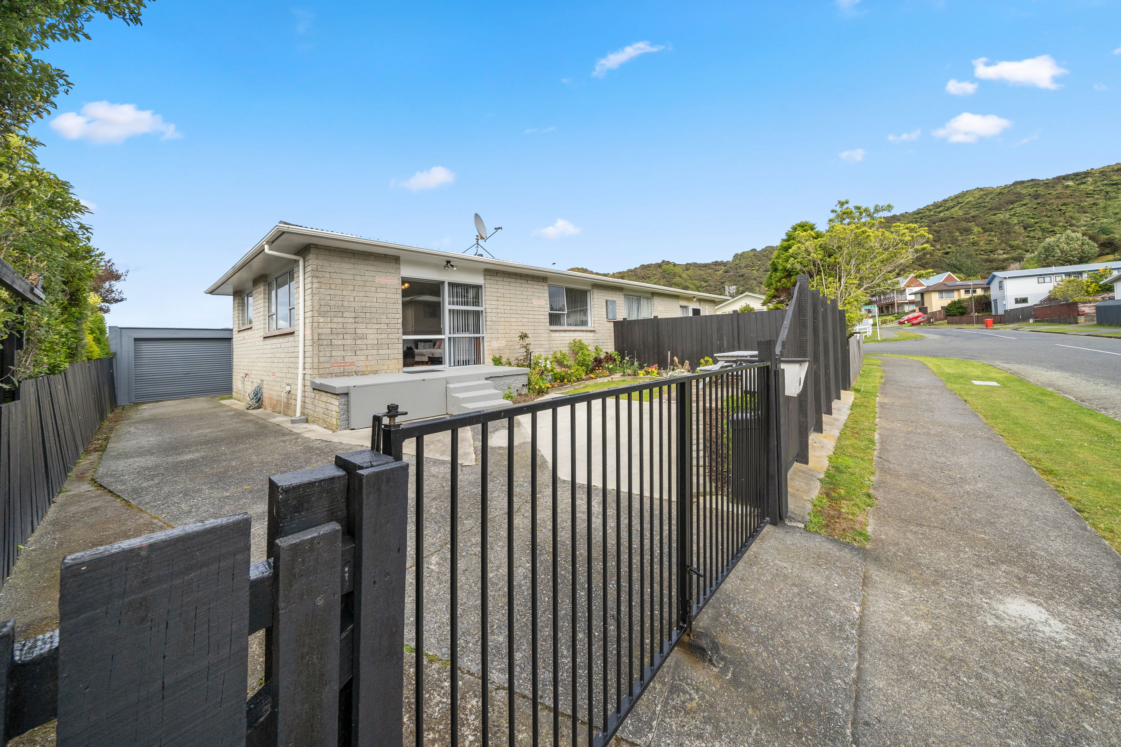 5a Enfield Street, Wainuiomata, Lower Hutt City