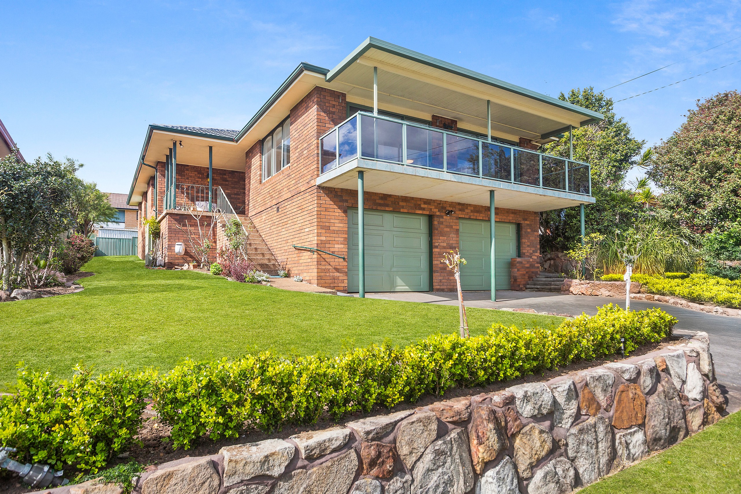 25 Goolagong Circuit, Mount Warrigal, NSW 2528