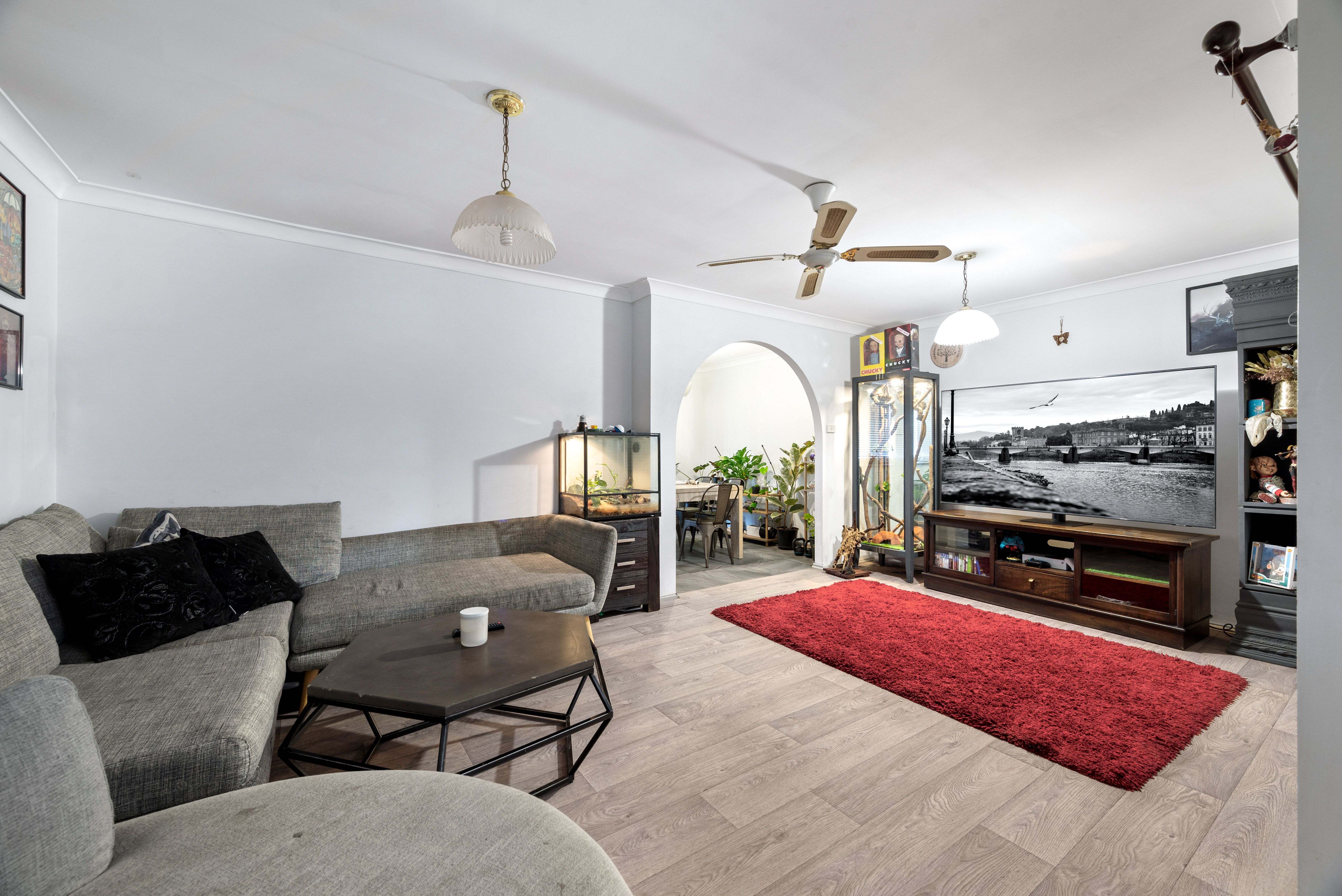 2/1 Phoenix Avenue, Ingleburn, NSW 2565
