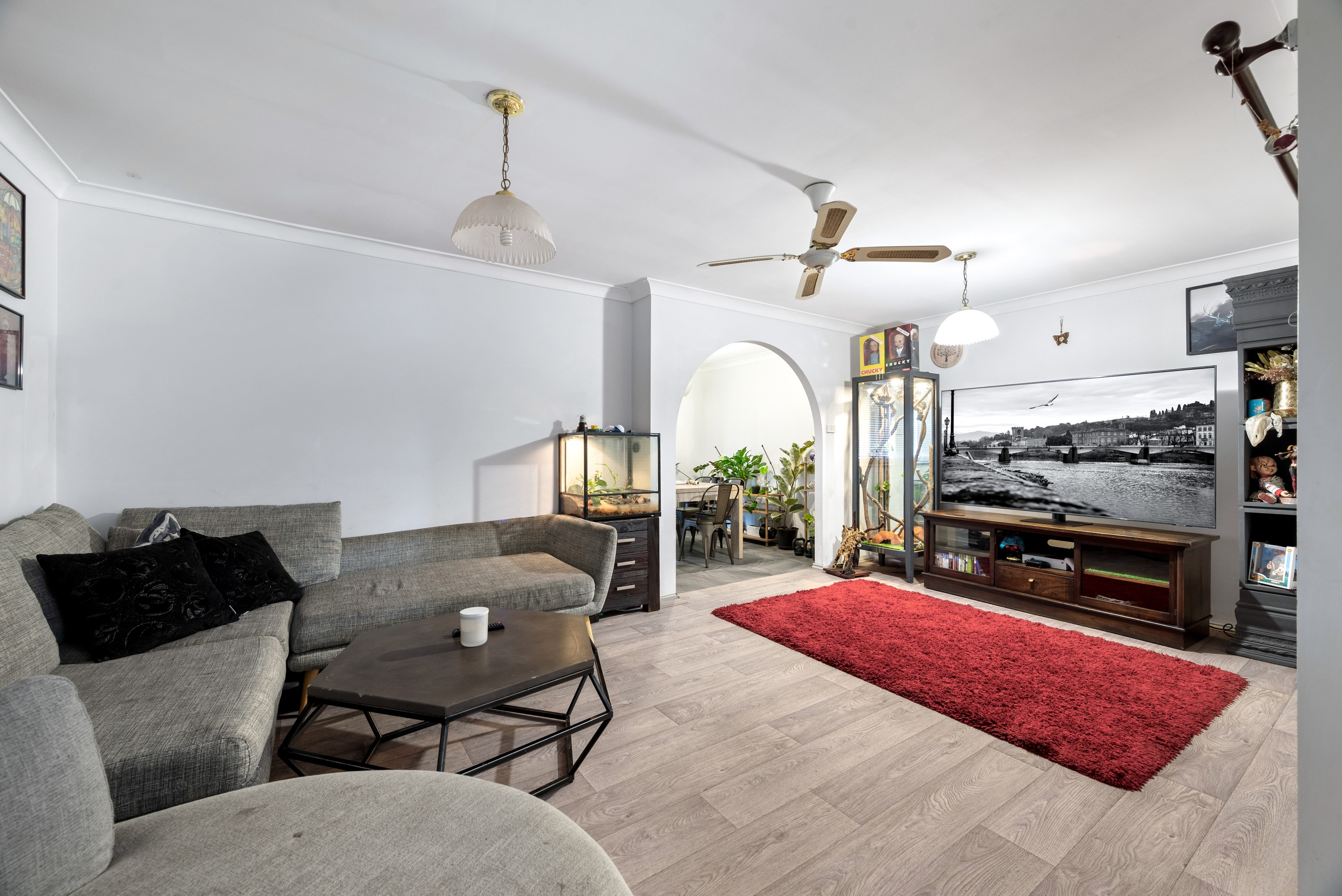 2/1 Phoenix Avenue, Ingleburn, NSW 2565