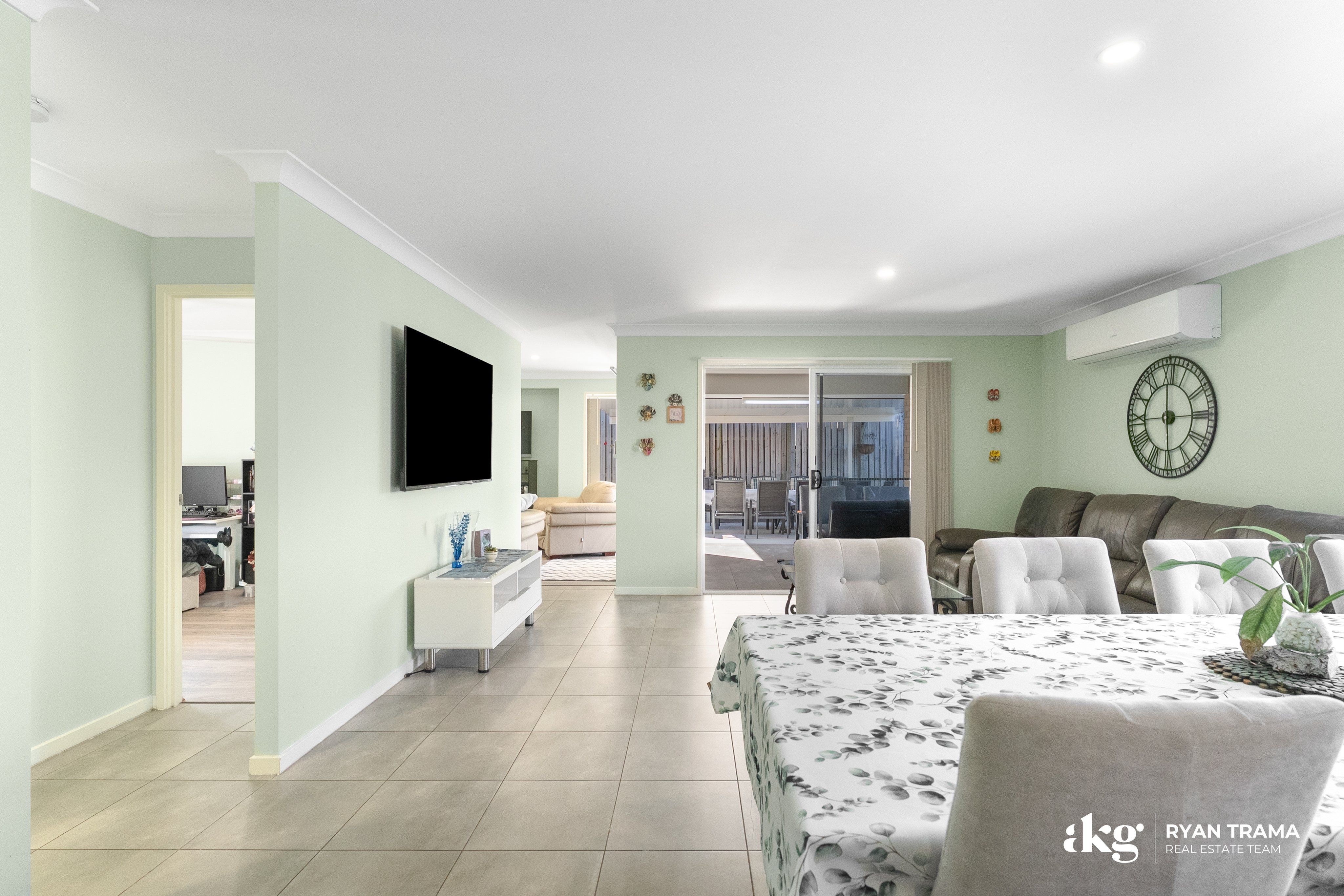 15 Skelbrook Road — photo 10 of 28