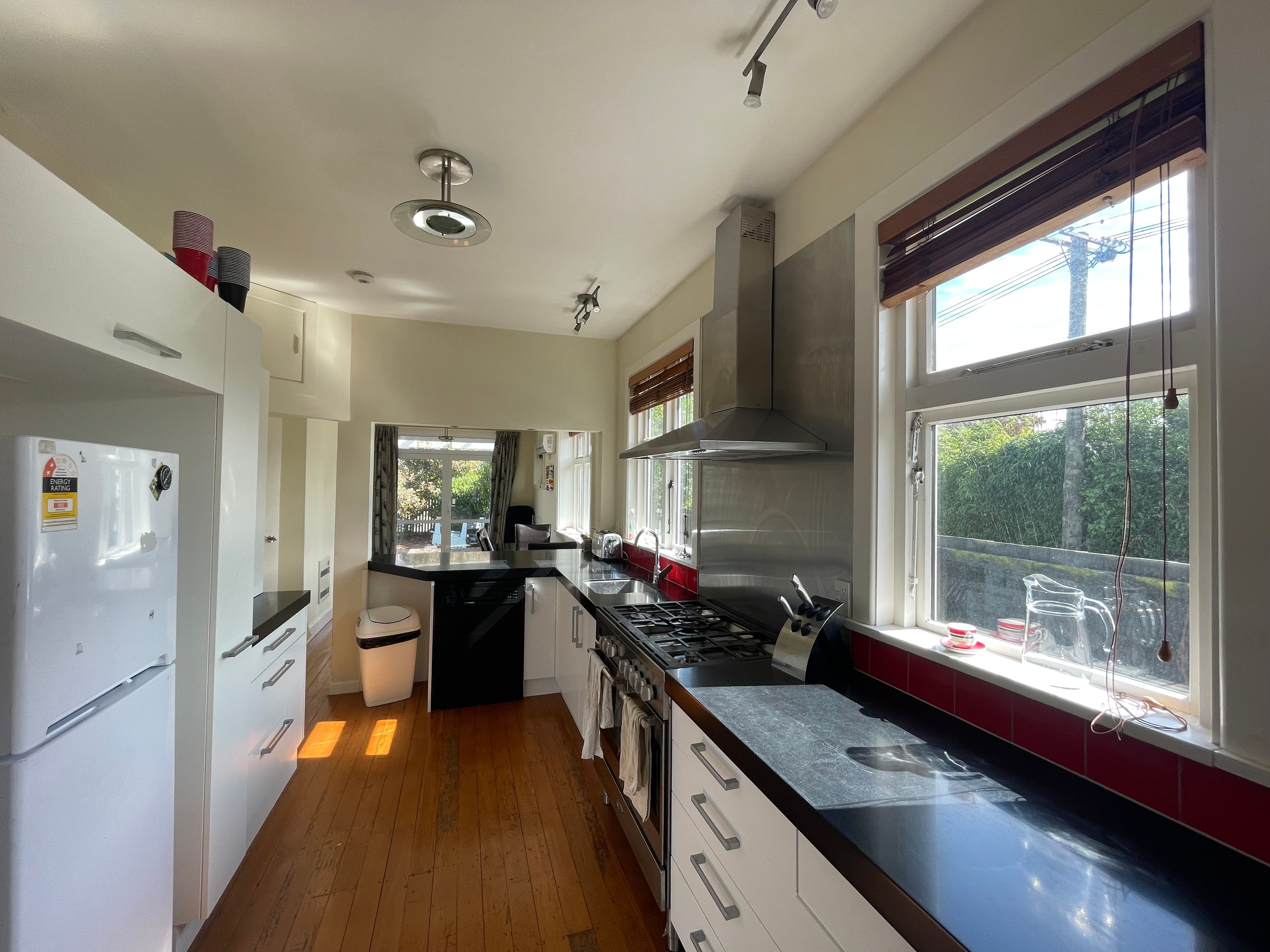 176 Weston Road, St Albans, Christchurch City
