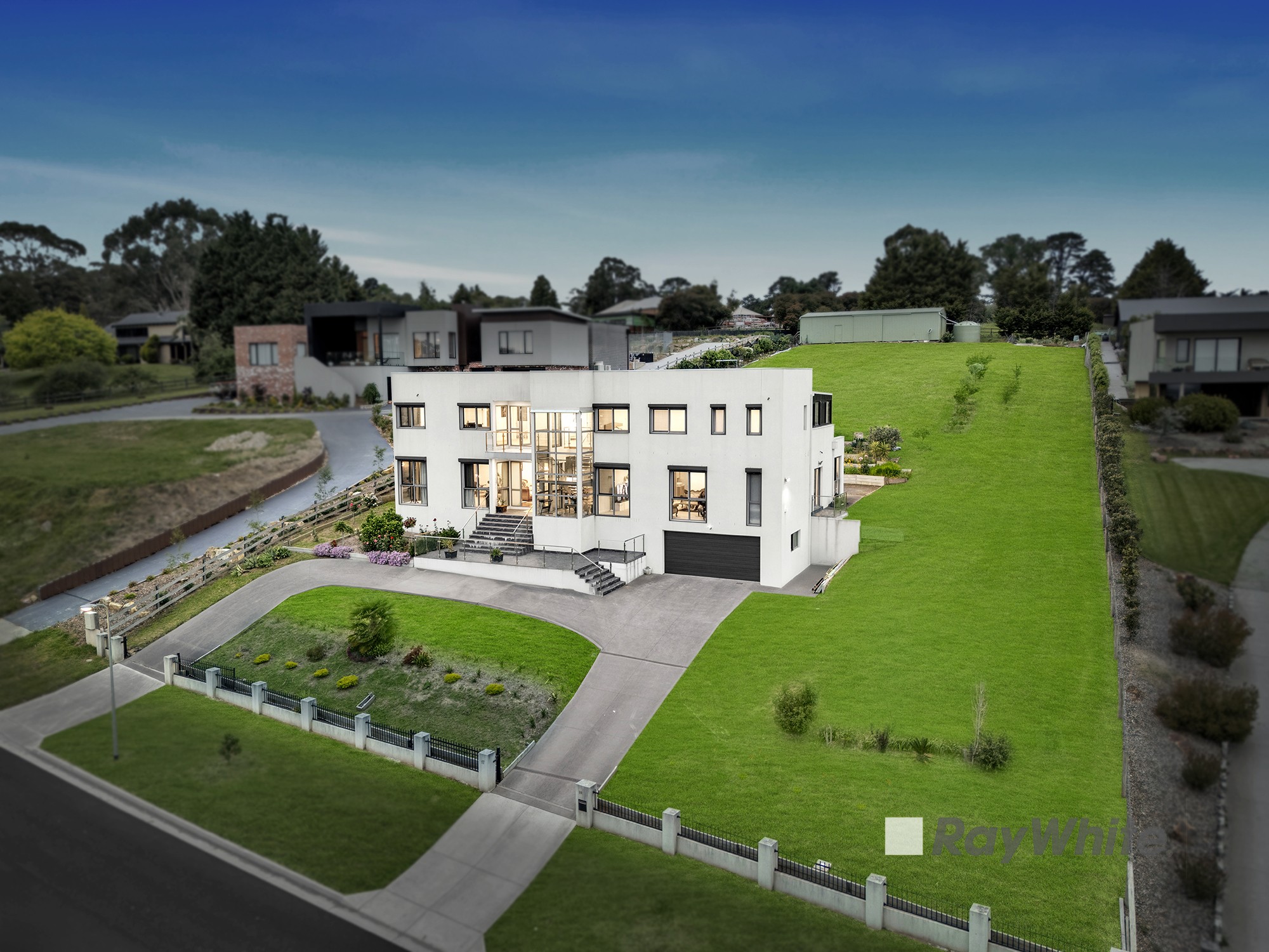 17-19 Peak Drive, Harkaway, VIC 3806