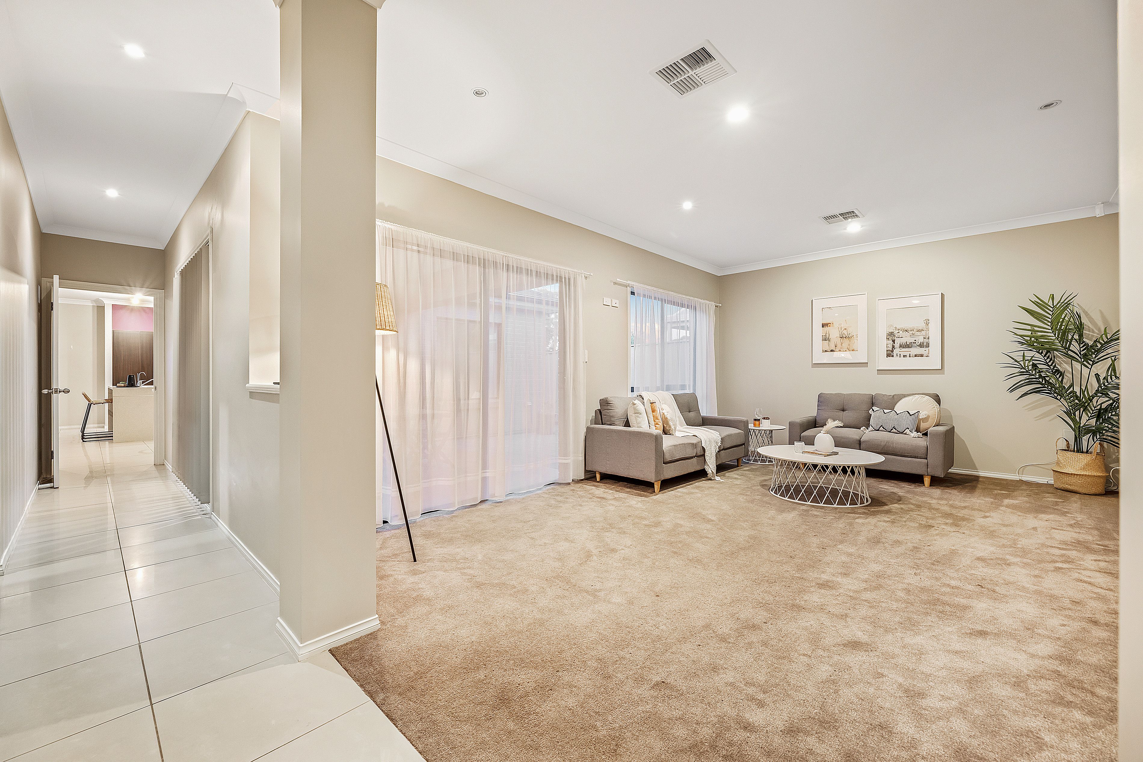 18 Bungana Avenue, Para Vista, SA 5093