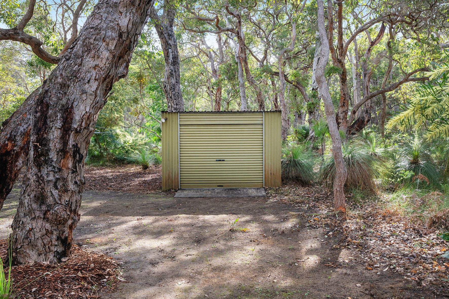 11 Clements Crescent — photo 16 of 20