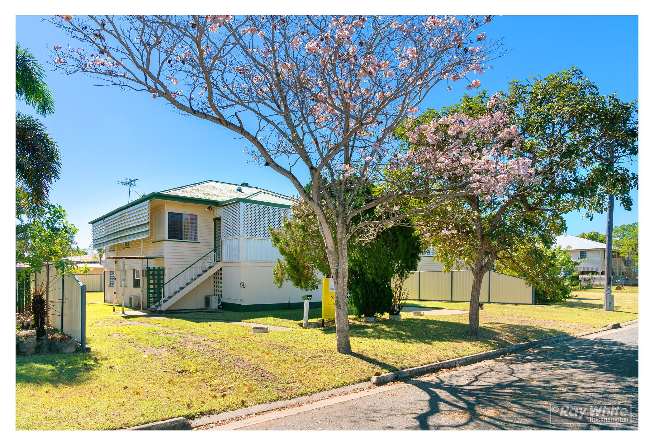 17 Cowap Street, Park Avenue, QLD 4701