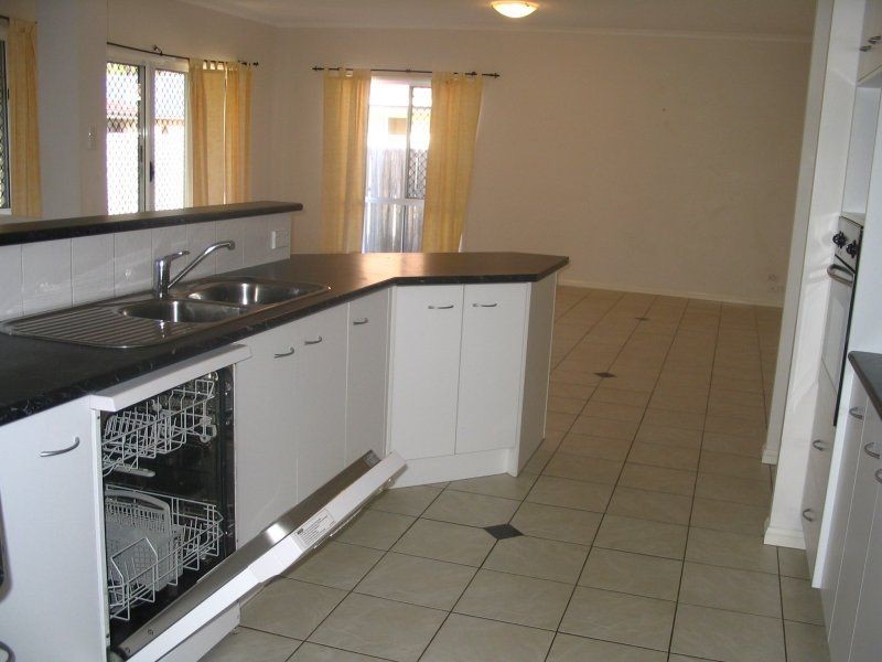 14 Pyrenees Street, Carseldine, QLD 4034