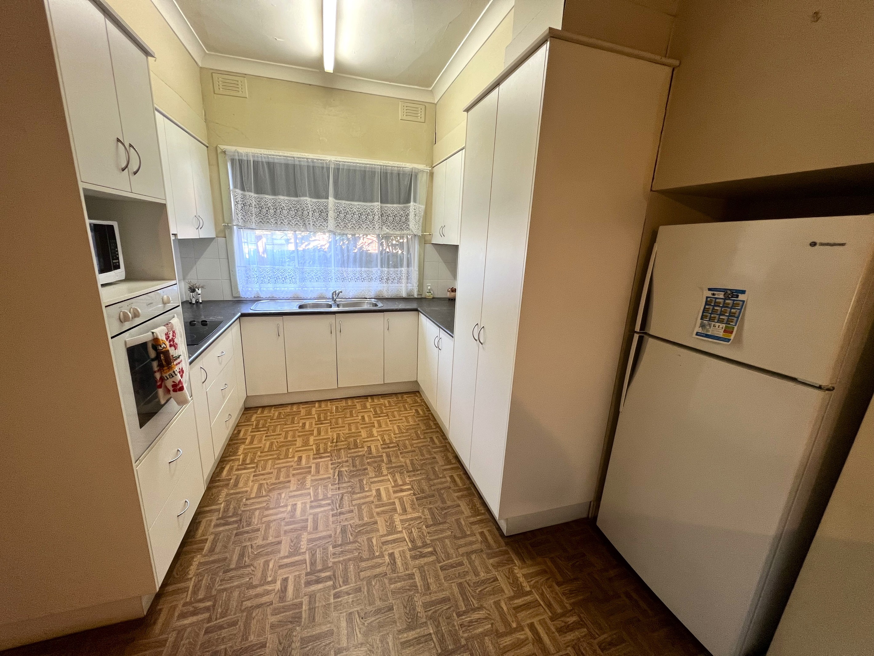 359 Wood Street, Deniliquin, NSW 2710