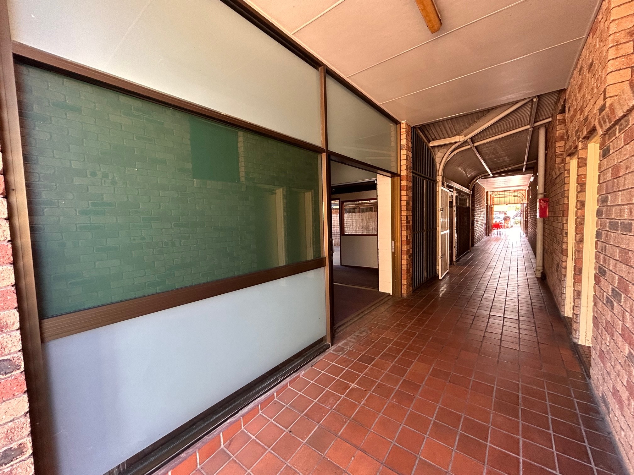 11/2-4 Juers Street, Kingston, QLD 4114