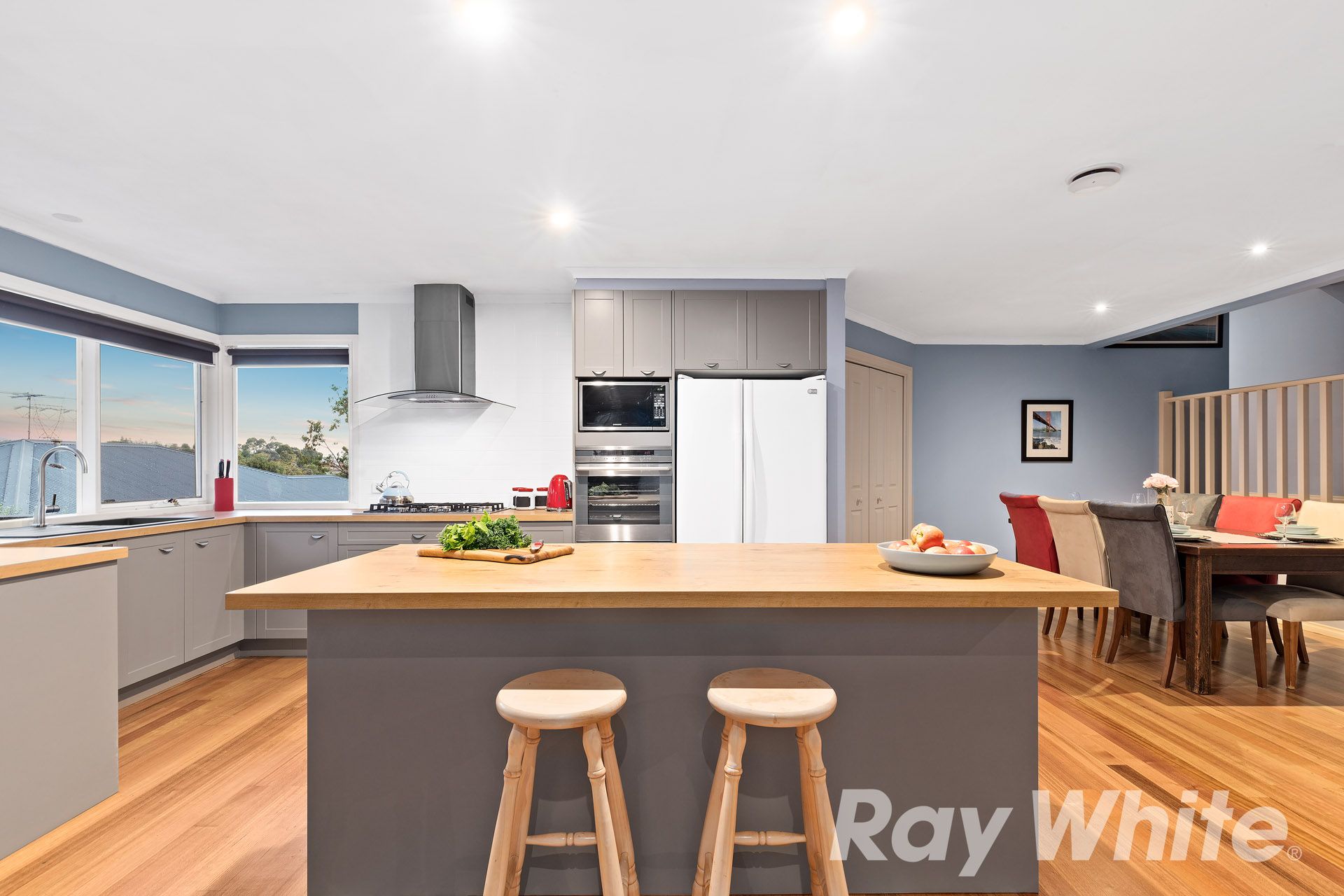 6 ARRUNGA Close, Diamond Creek, VIC 3089