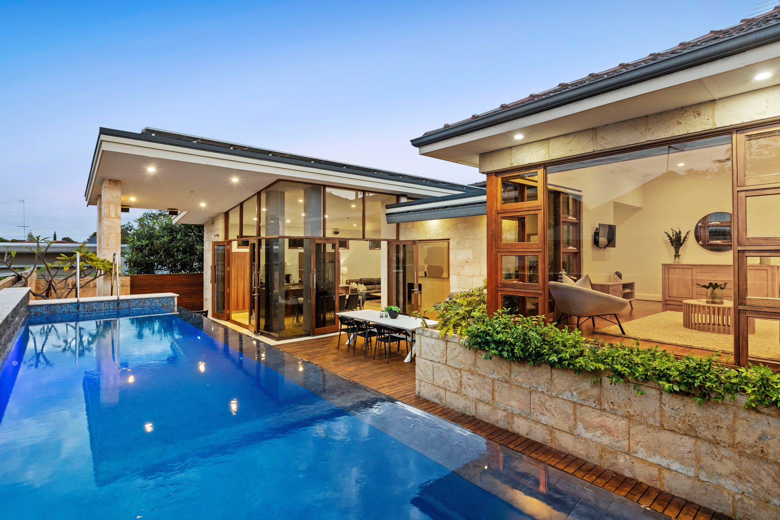 27 Marmion Street, Fremantle, WA 6160