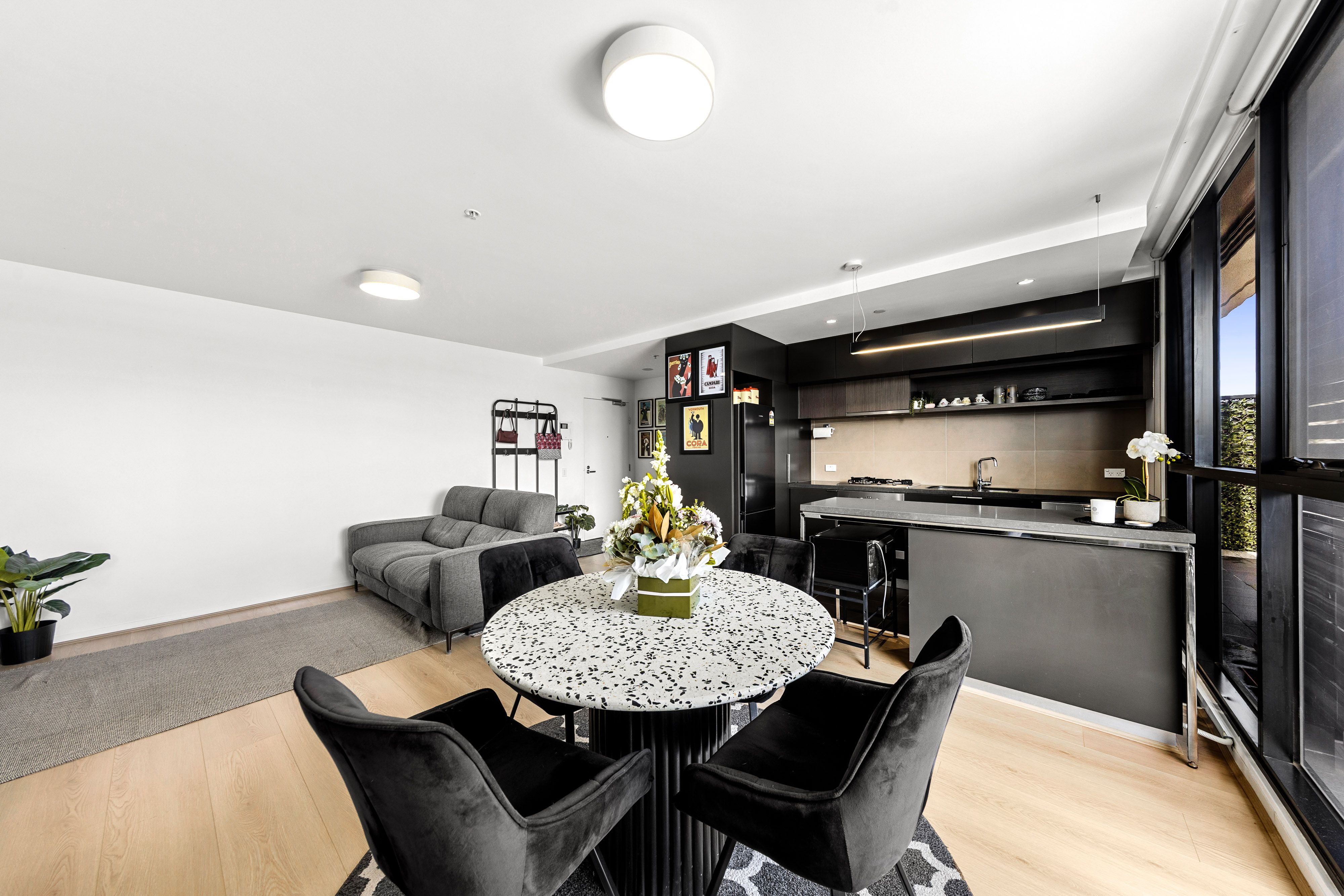 B411/8 Grosvenor Street — photo 9 of 16