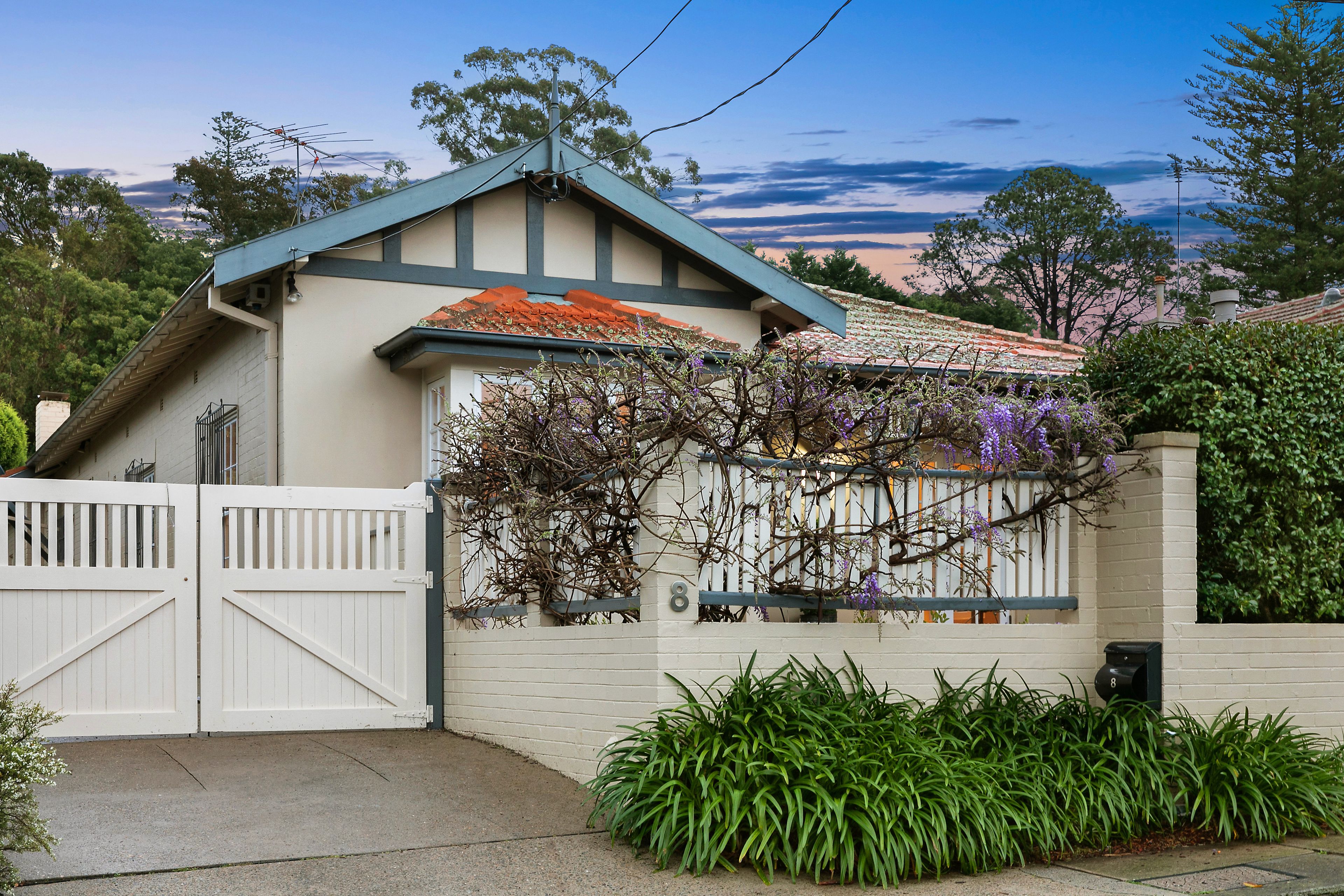 8 Young Street, Wahroonga, NSW 2076