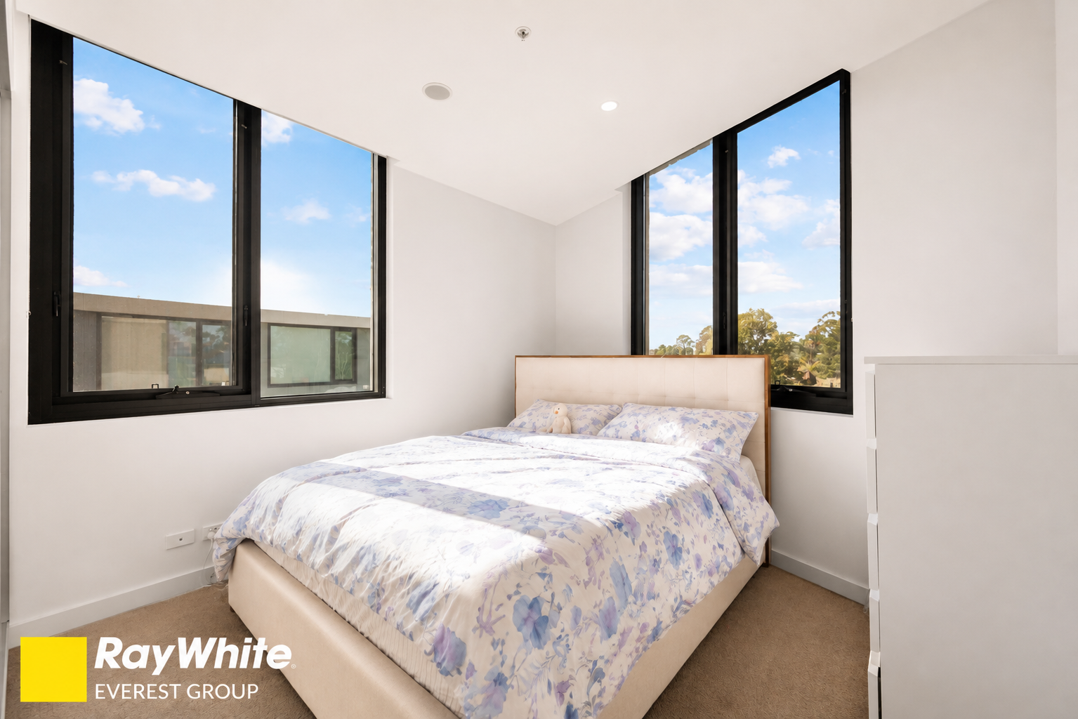 319/1B Vangelis Street — photo 7 of 19