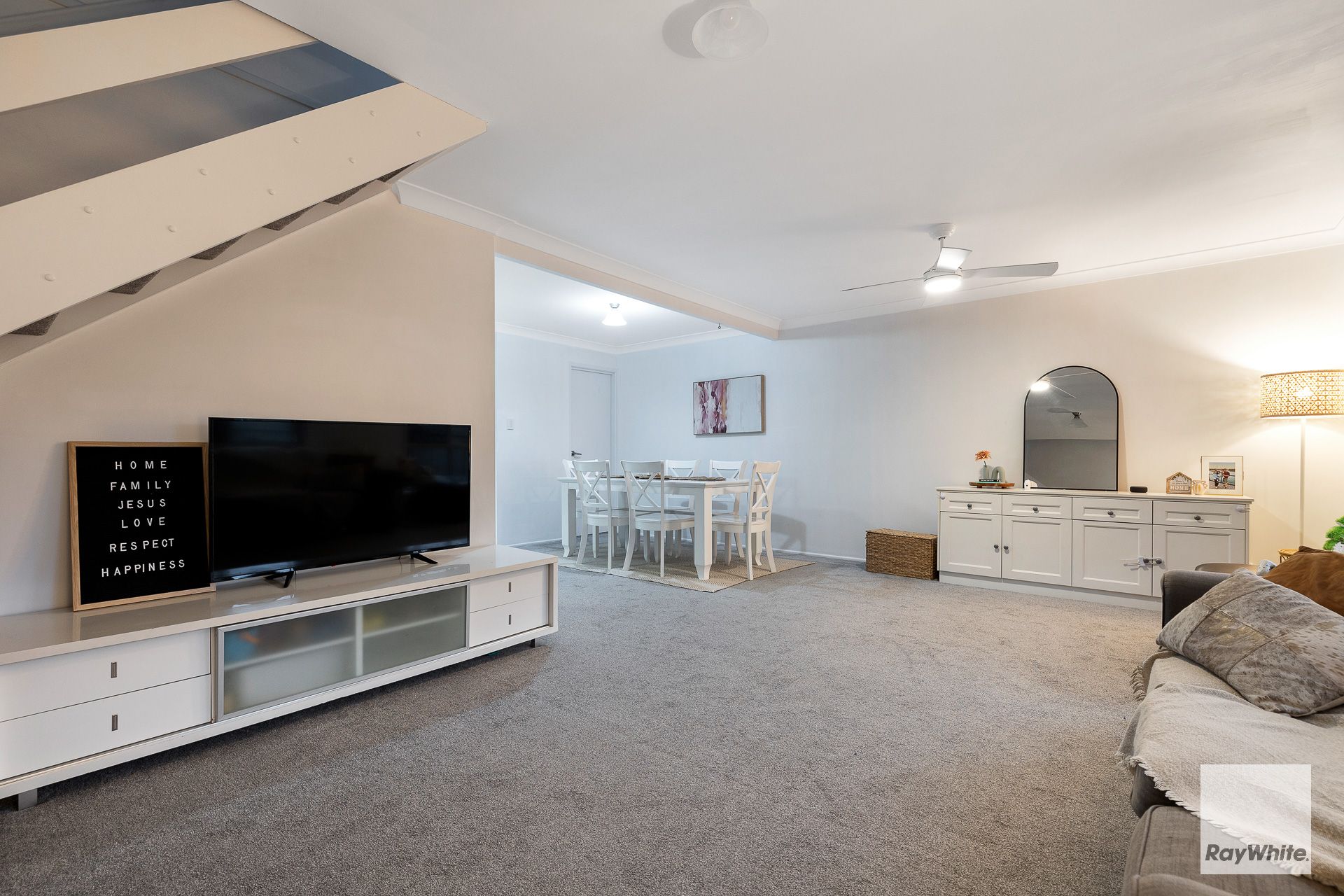 164-172 Wellington Street, Ormiston QLD 4160