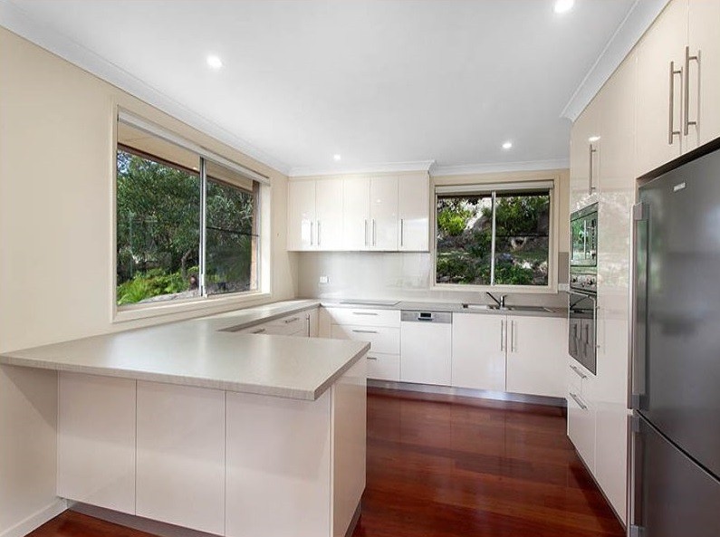 1 Kimbar Place, Yarrawarrah, NSW 2233