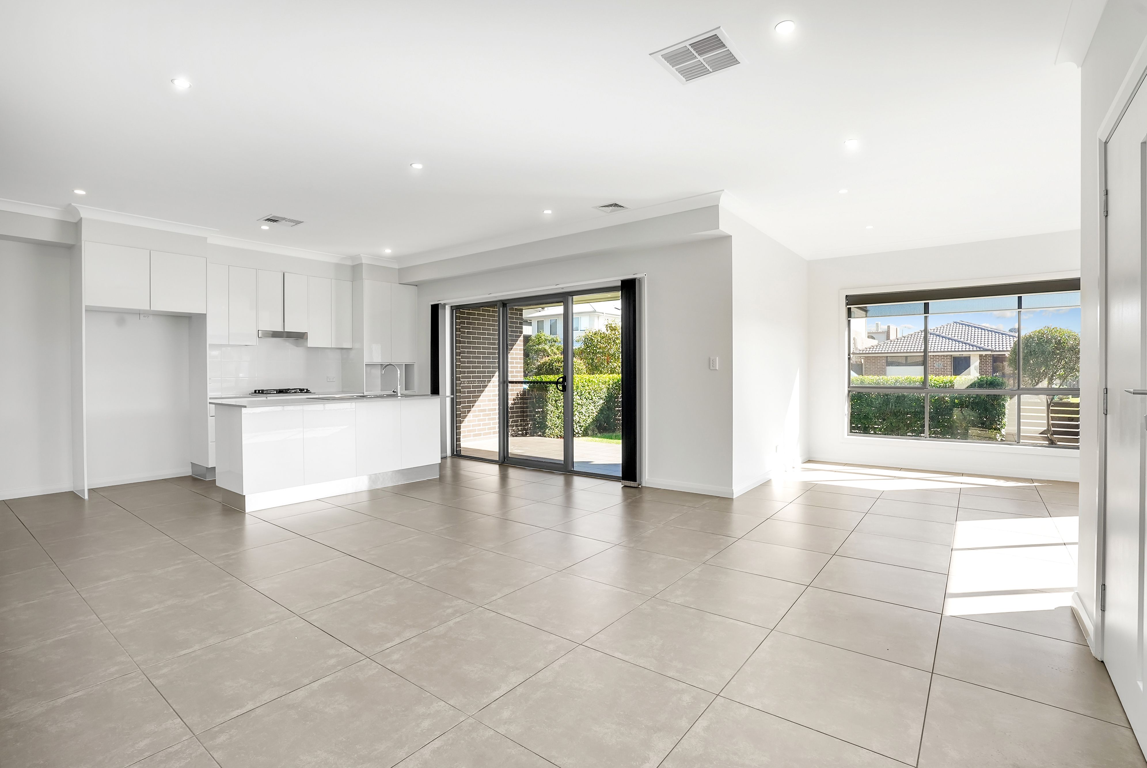 1 Darug Avenue, Glenmore Park, NSW 2745