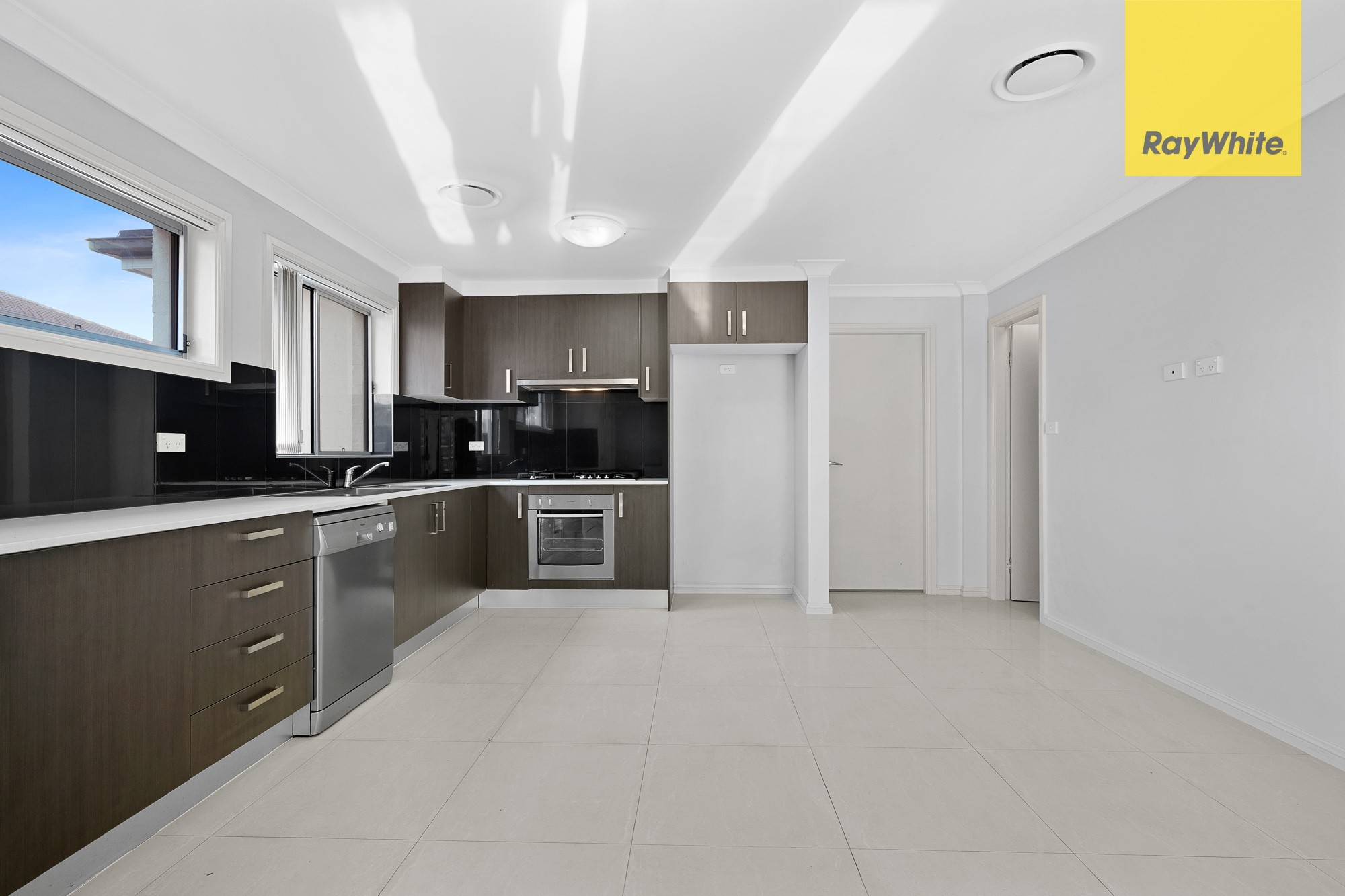 2 Australis Drive, Ropes Crossing, NSW 2760
