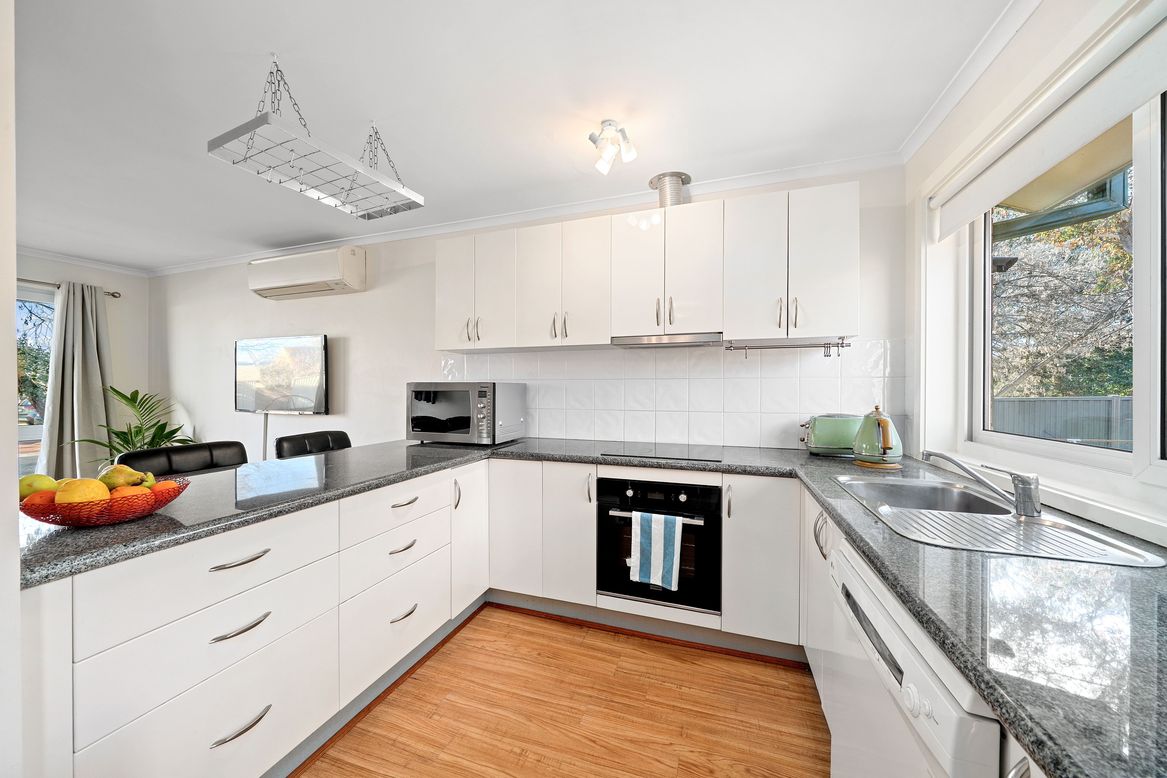 33 Gibbons Street — photo 6 of 22